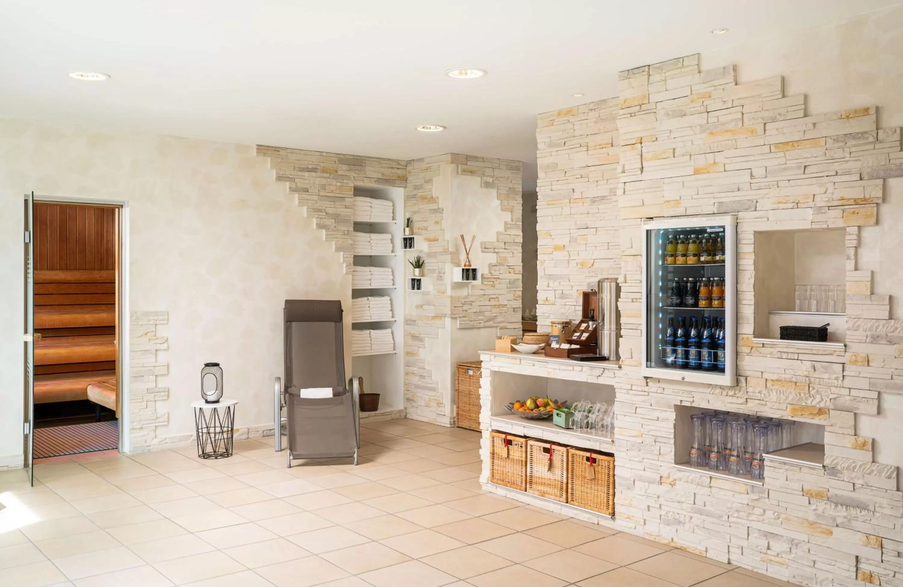 Spa and wellness centre/facilities in elaya hotel hamburg finkenwerder