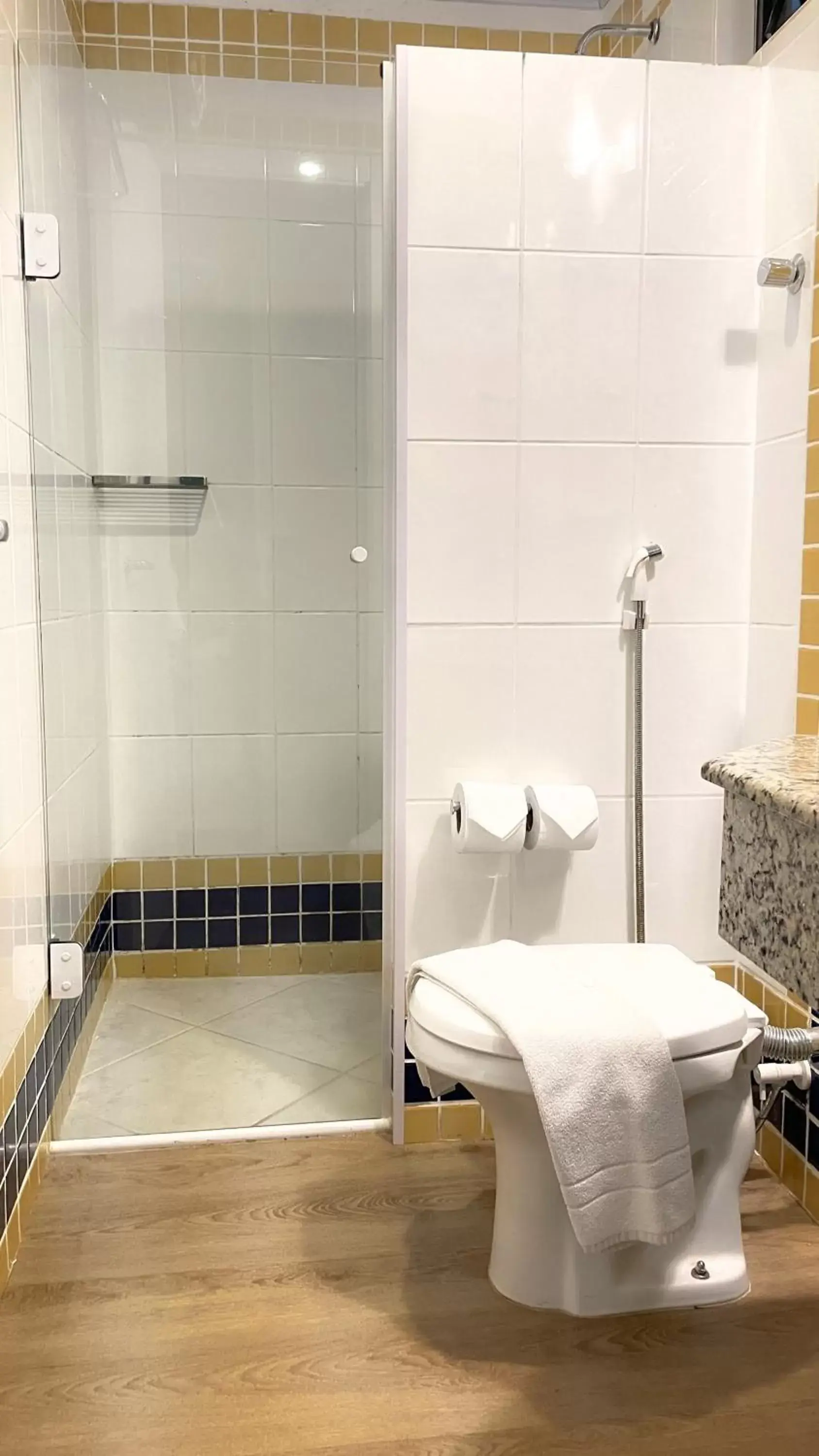 Bathroom in Hotel Italia
