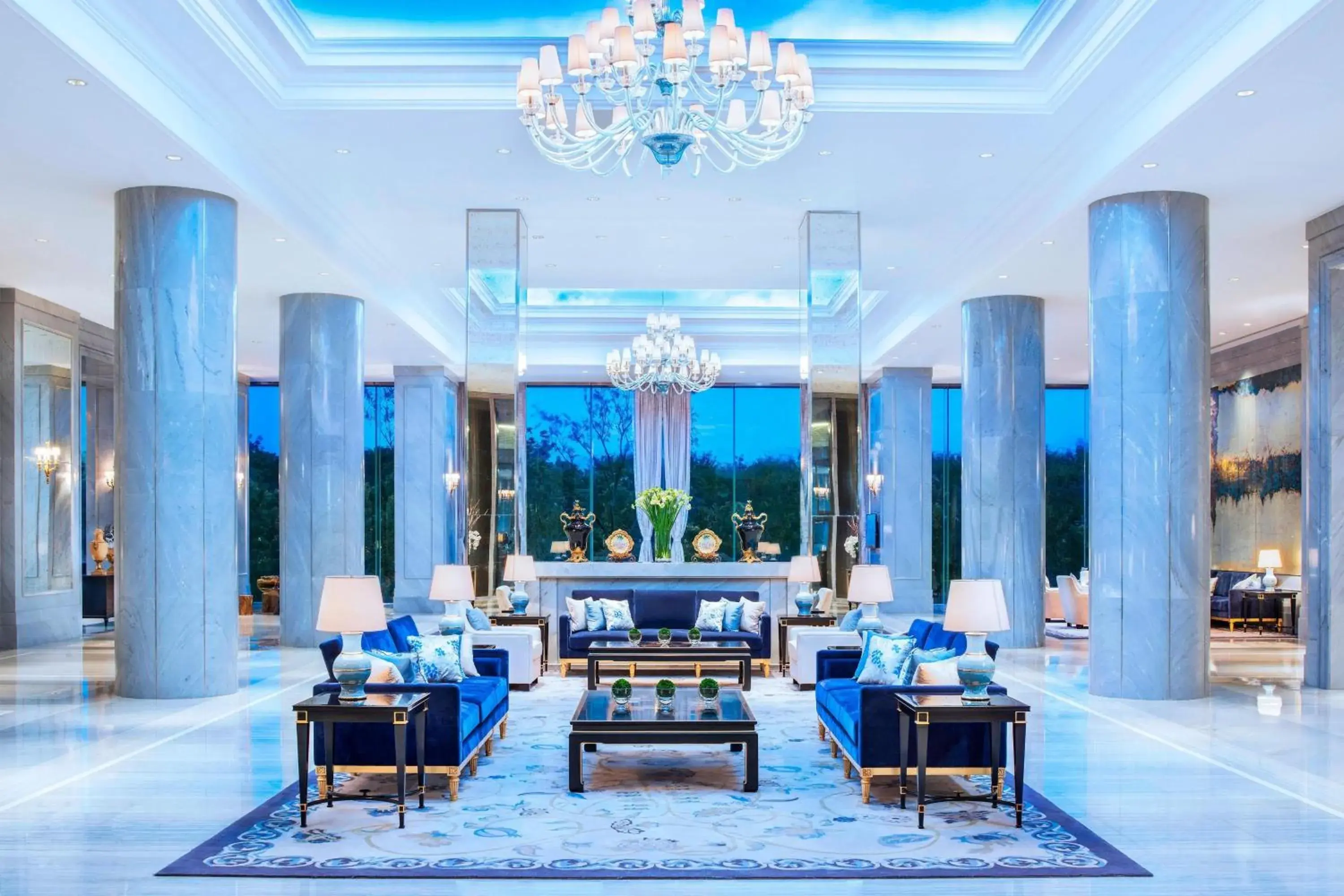 Lobby or reception in The Azure Qiantang, a Luxury Collection Hotel, Hangzhou