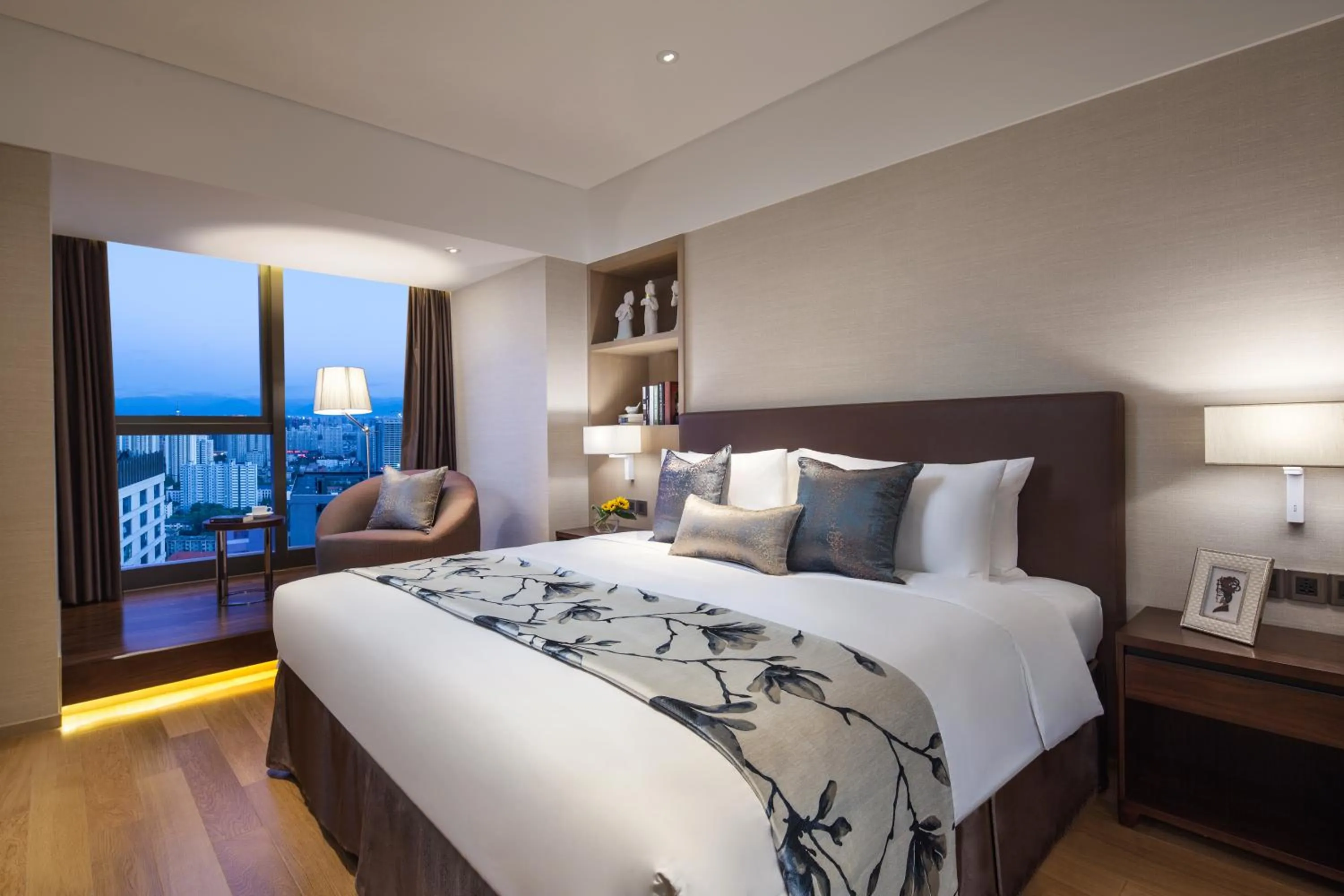 Balcony/Terrace, Bed in Somerset Xindicheng Xi&#x27;an