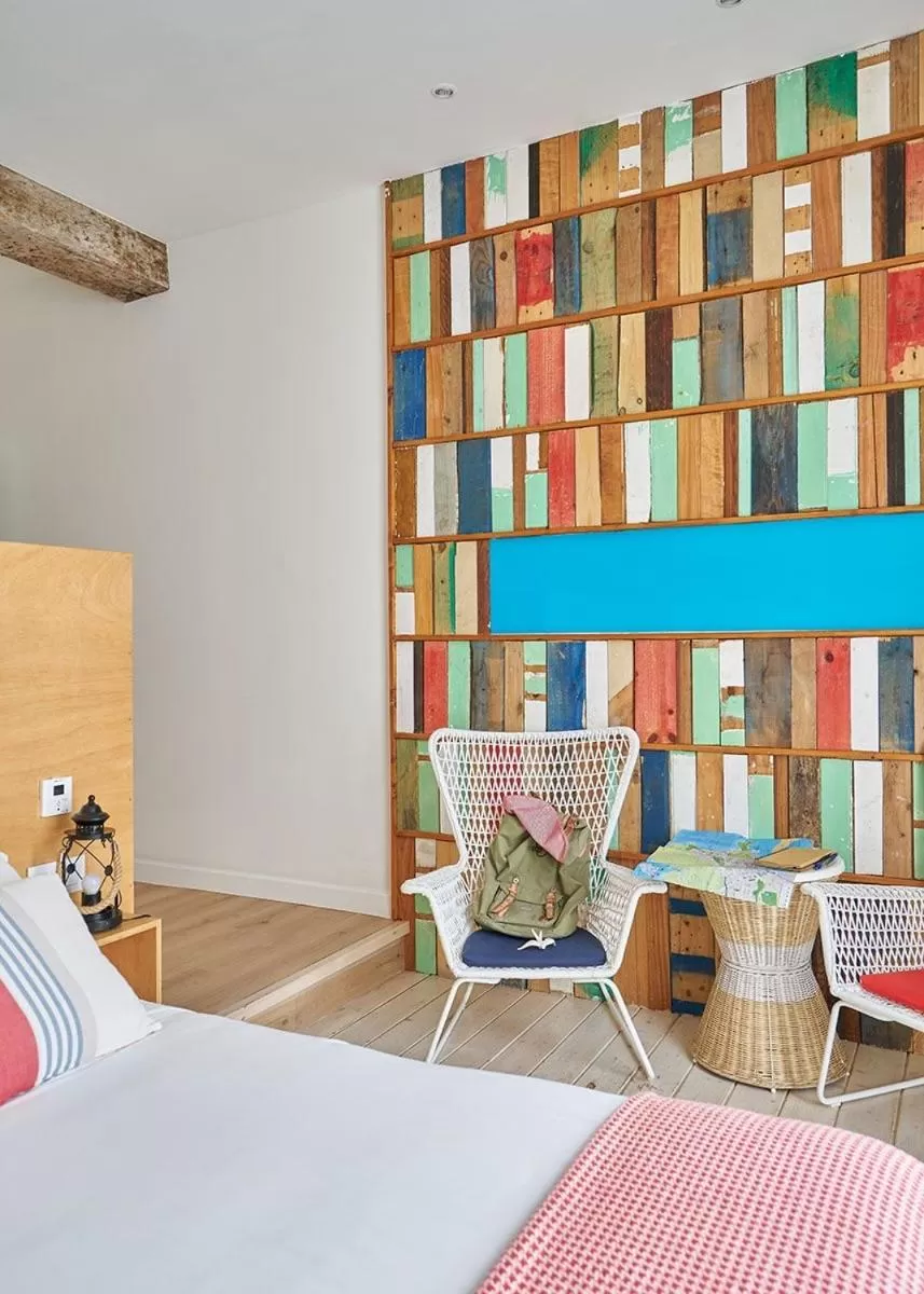 Seating area, Bed in Urban Suite Santander