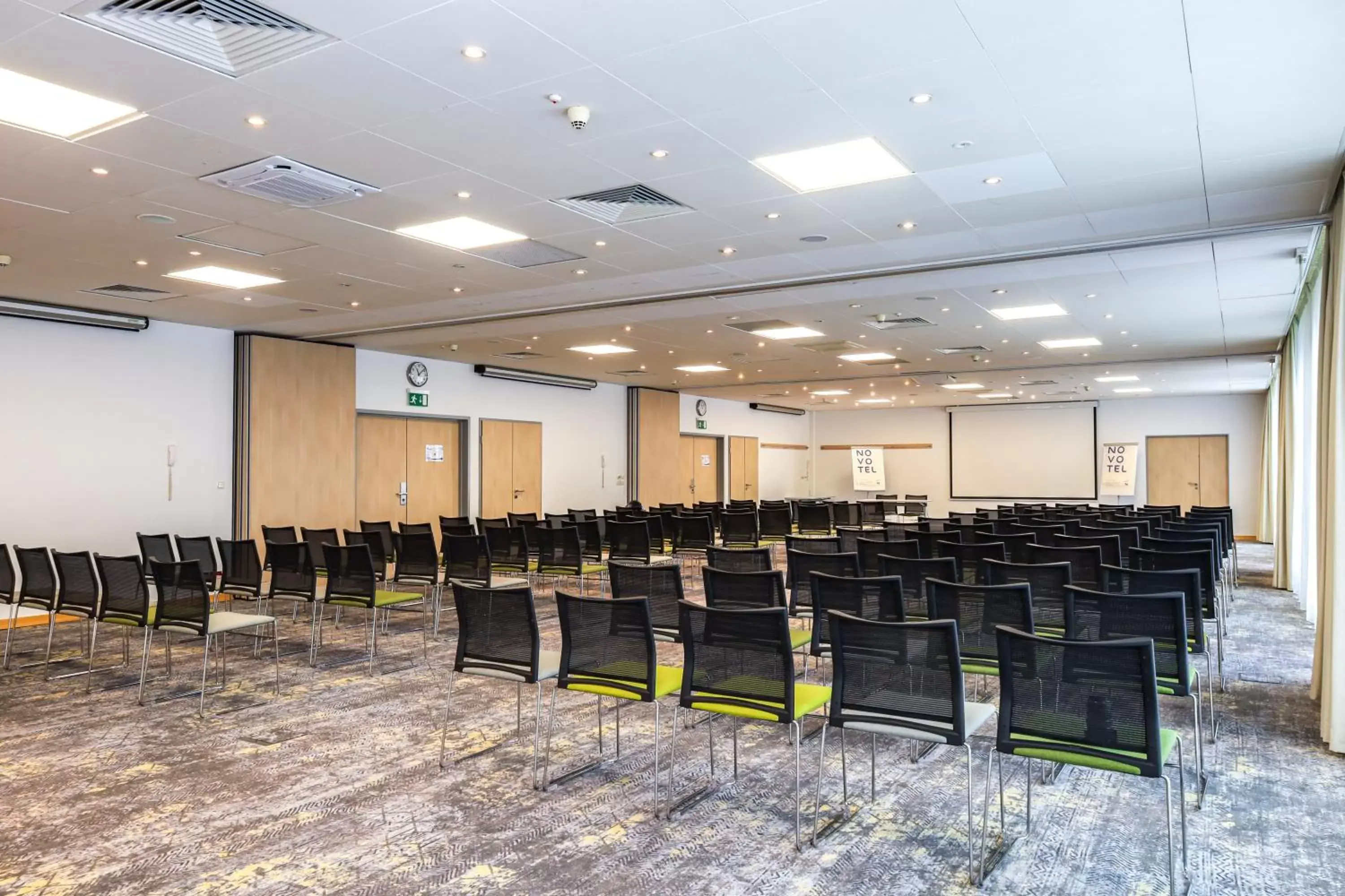 Meeting/conference room in Novotel Poznań Malta