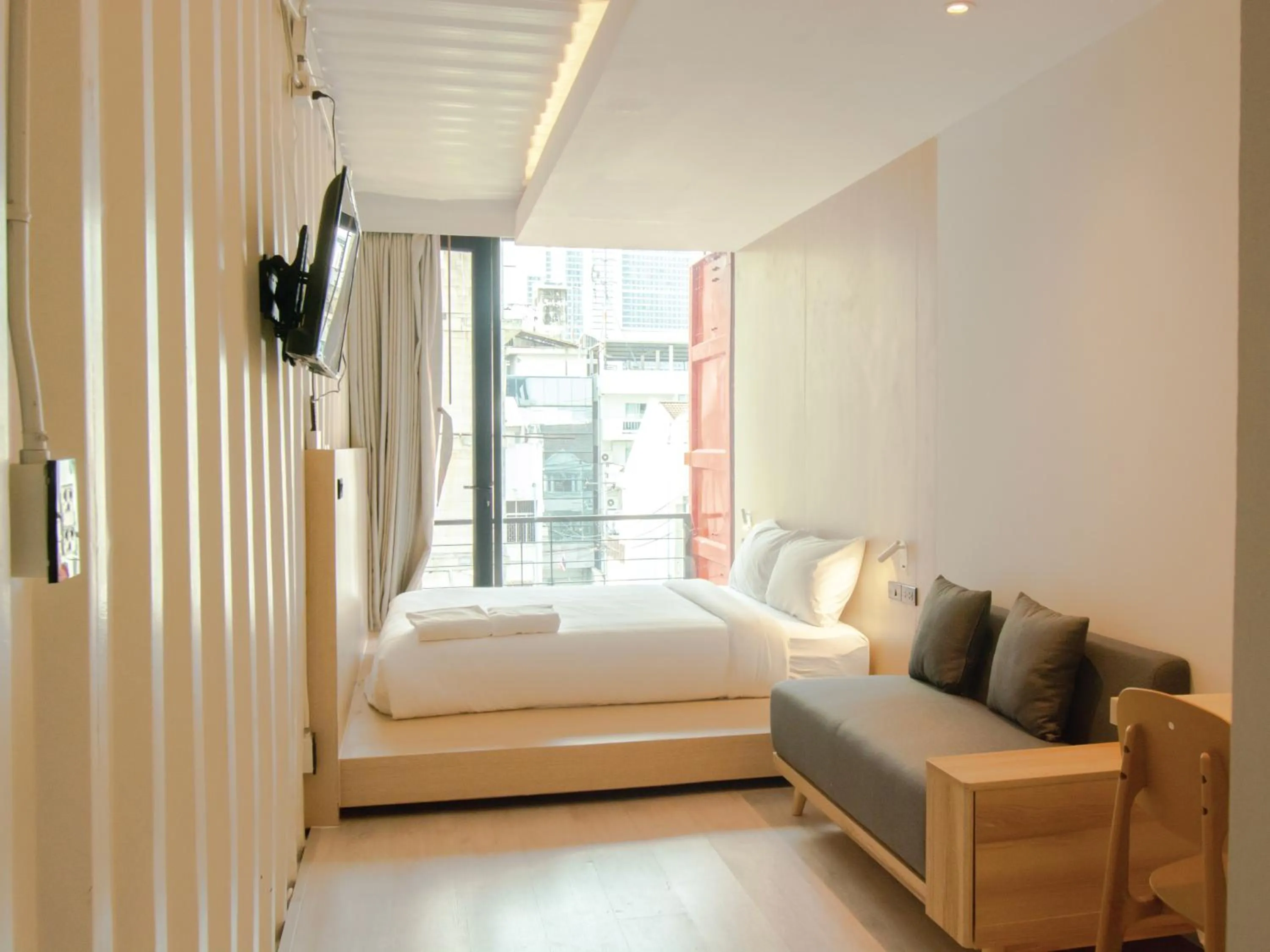 Bedroom, Bed in Sleep Box Hotel Sukhumvit 22