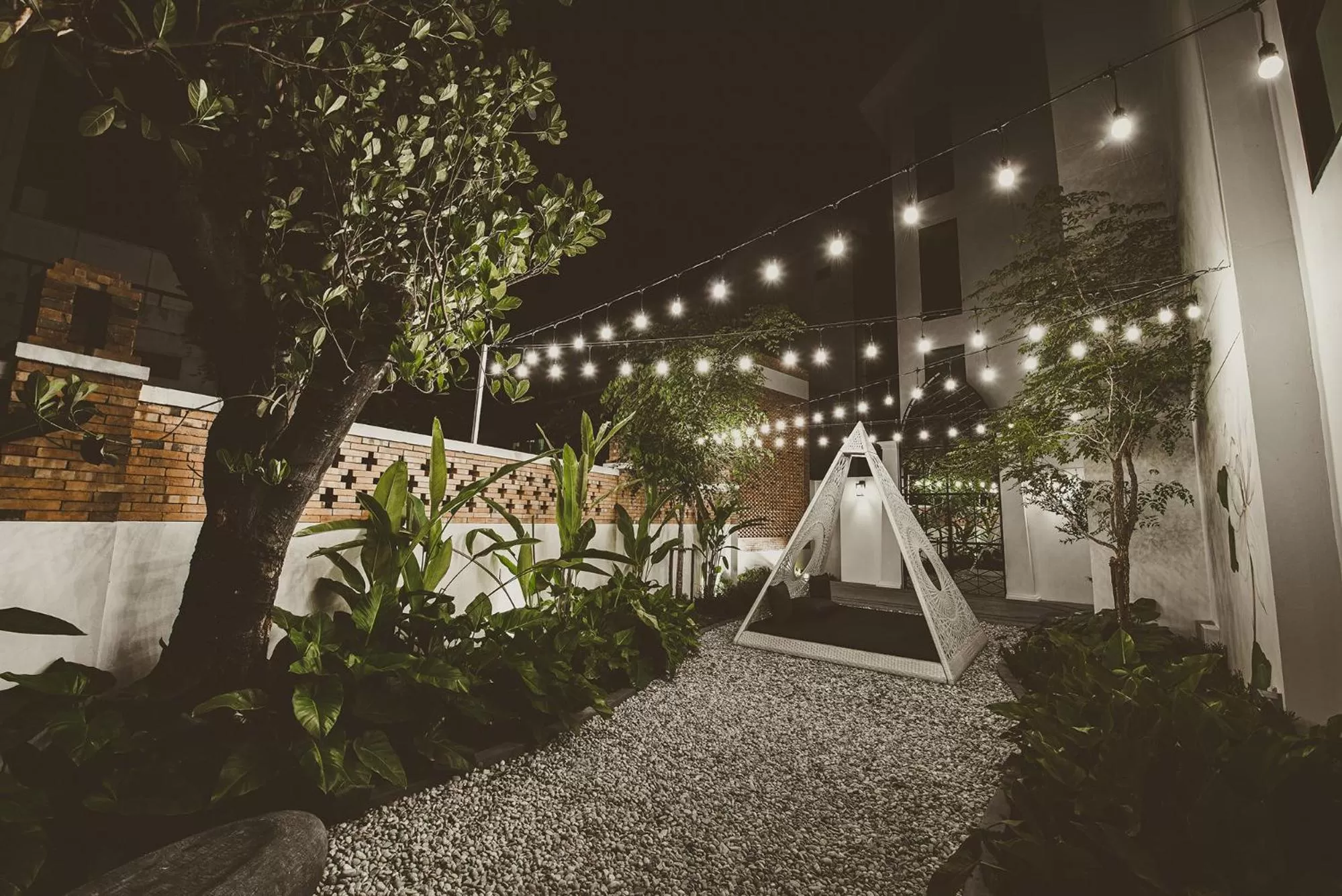 Garden in THEE Vijit Lanna by TH District