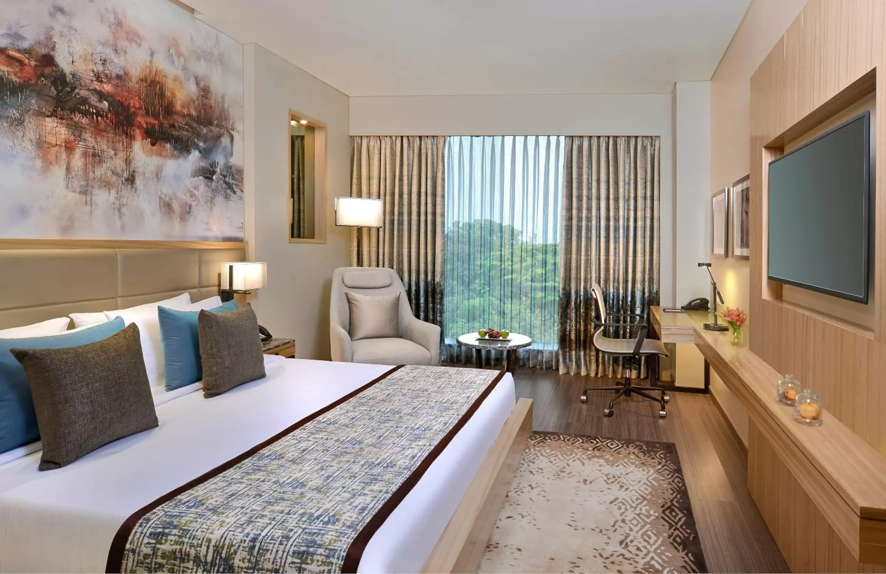 Photo of the whole room, Bed in Radisson Mumbai Andheri MIDC Photo of the whole room, Bed in Radisson Mumbai Andheri MIDC