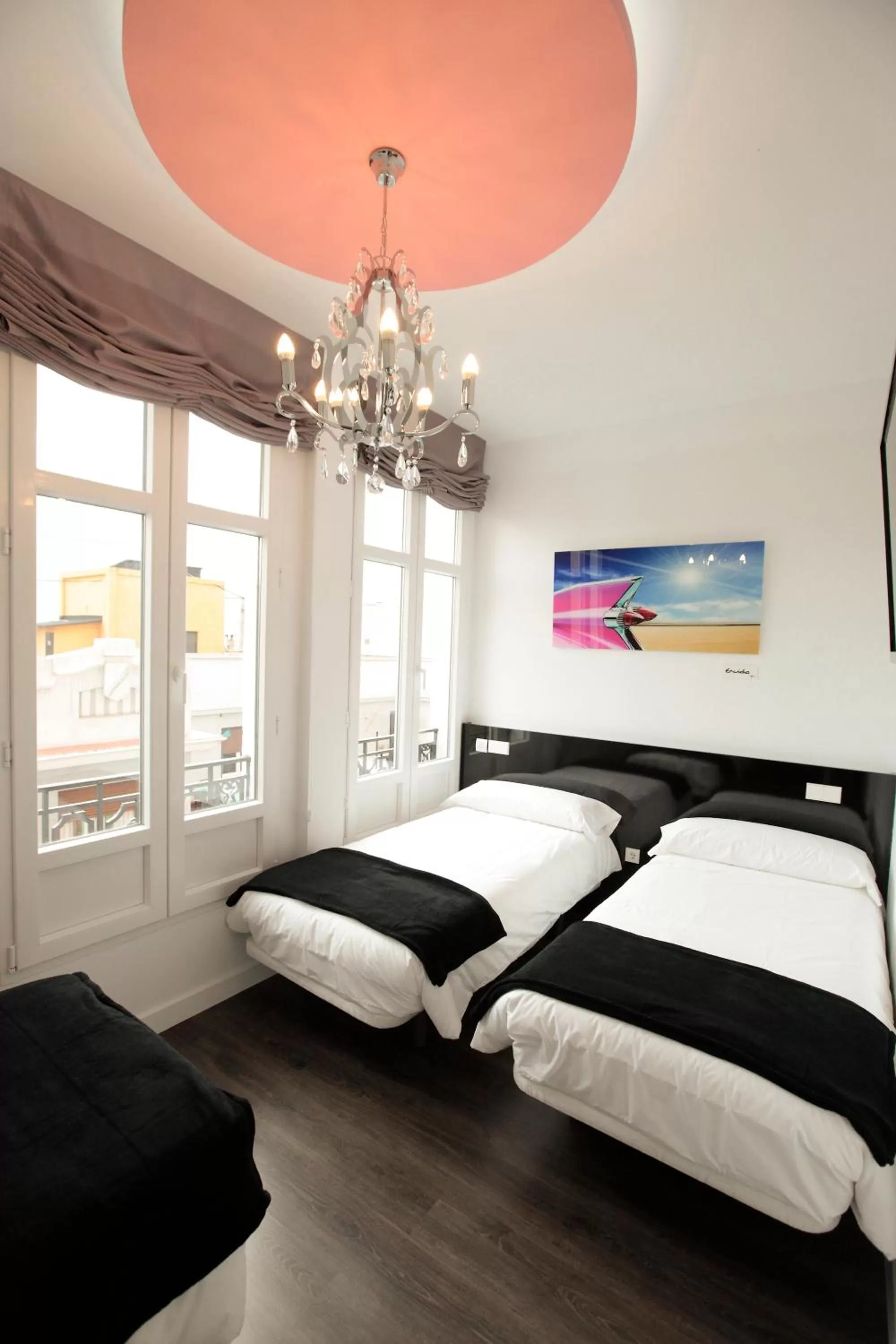 Photo of the whole room, Bed in Vitium Urban Suites