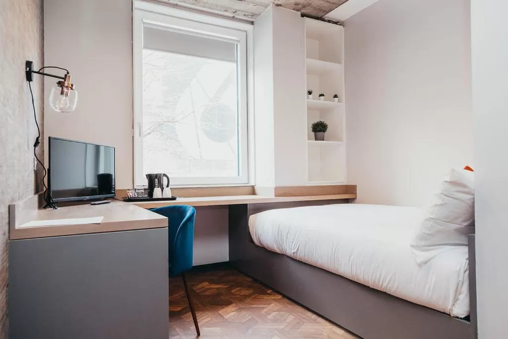 Bed in Quarter by the Warren Collection