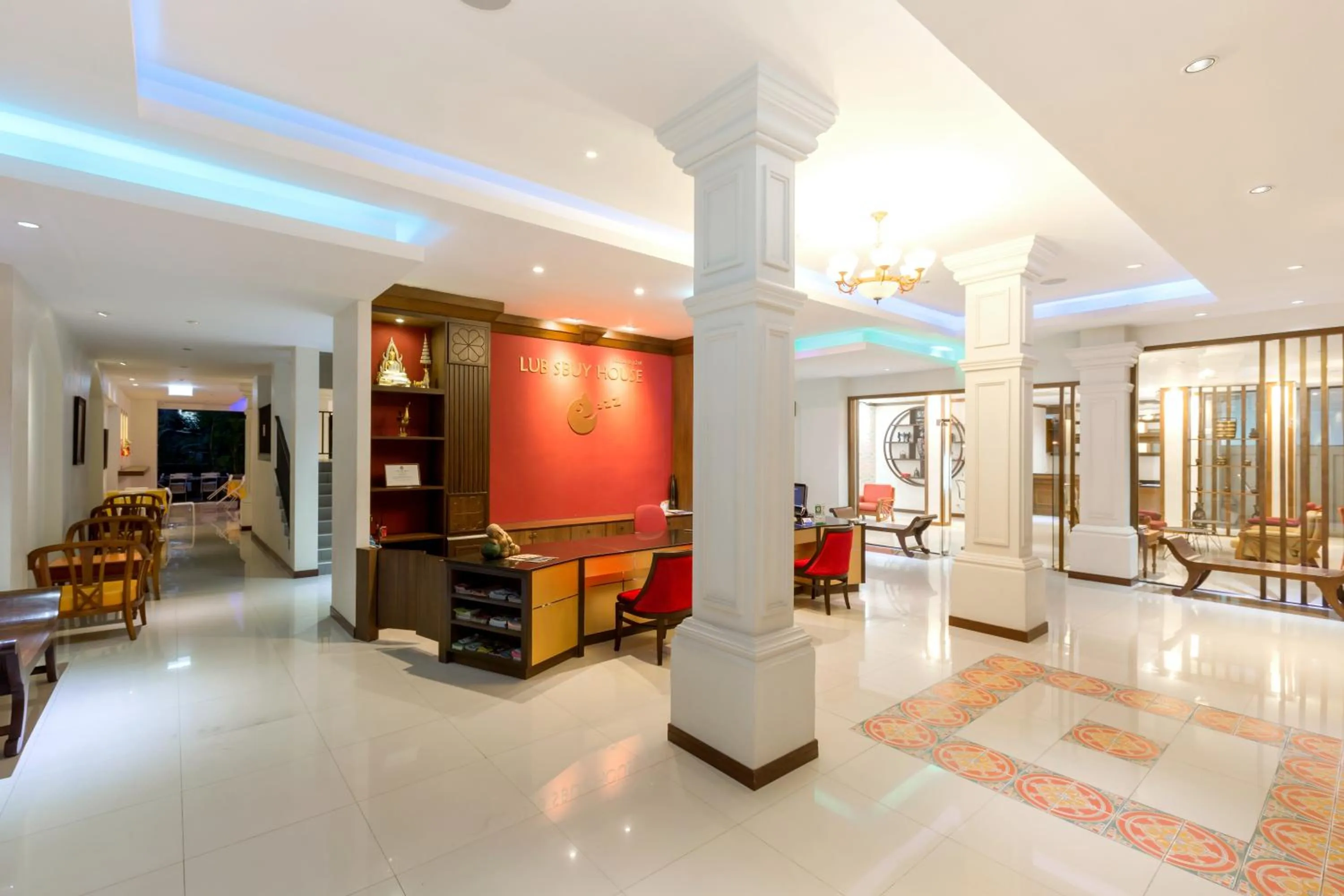 Property building in Lub Sbuy House Hotel - SHA