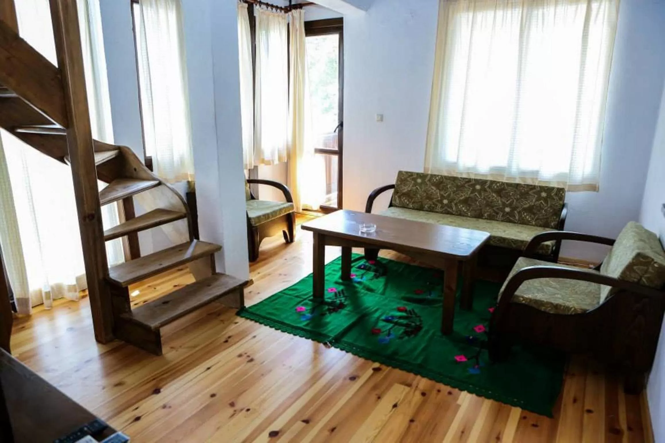 Living room in Delchovski Han