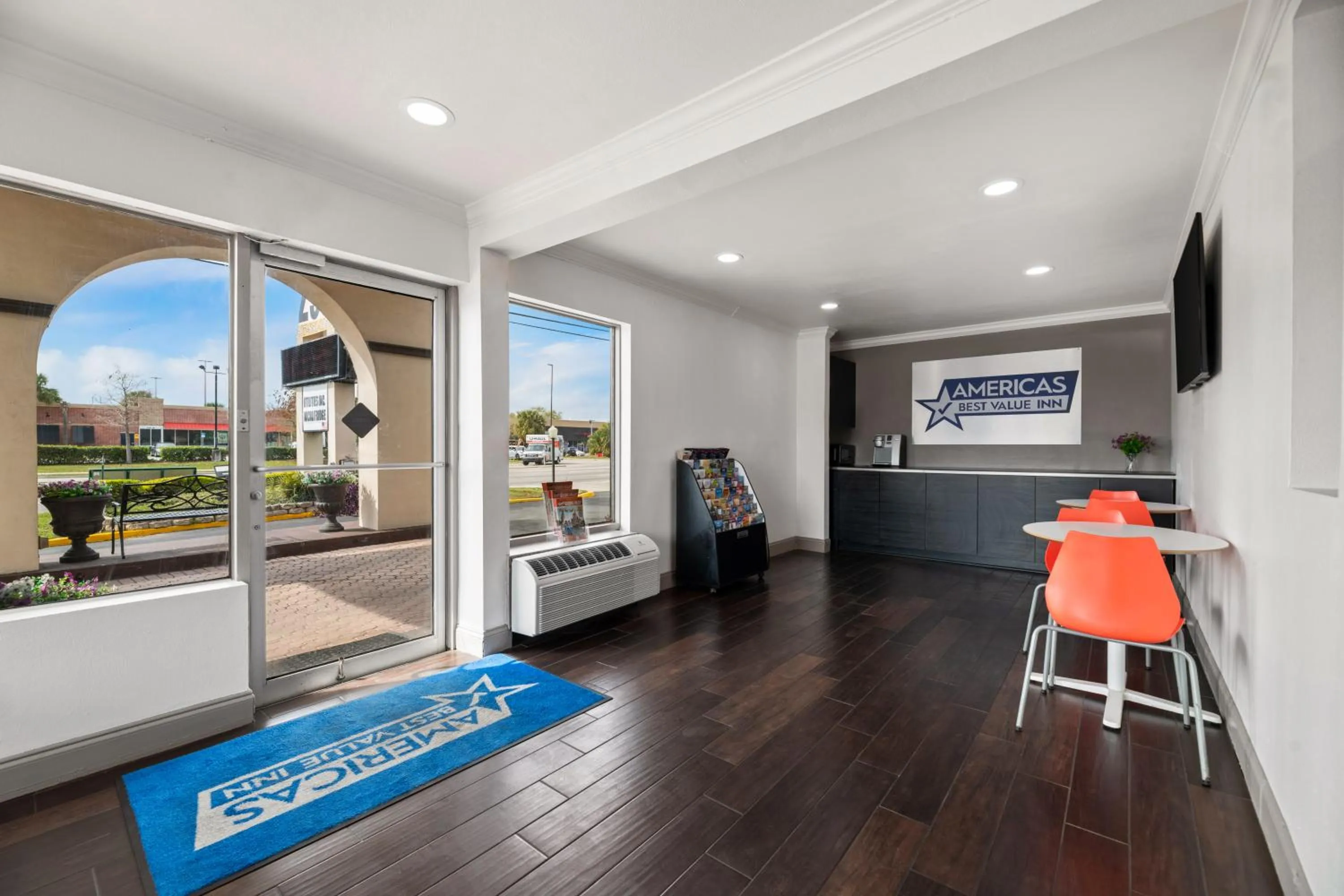 Lobby or reception in Americas Best Value Inn Orlando, FL