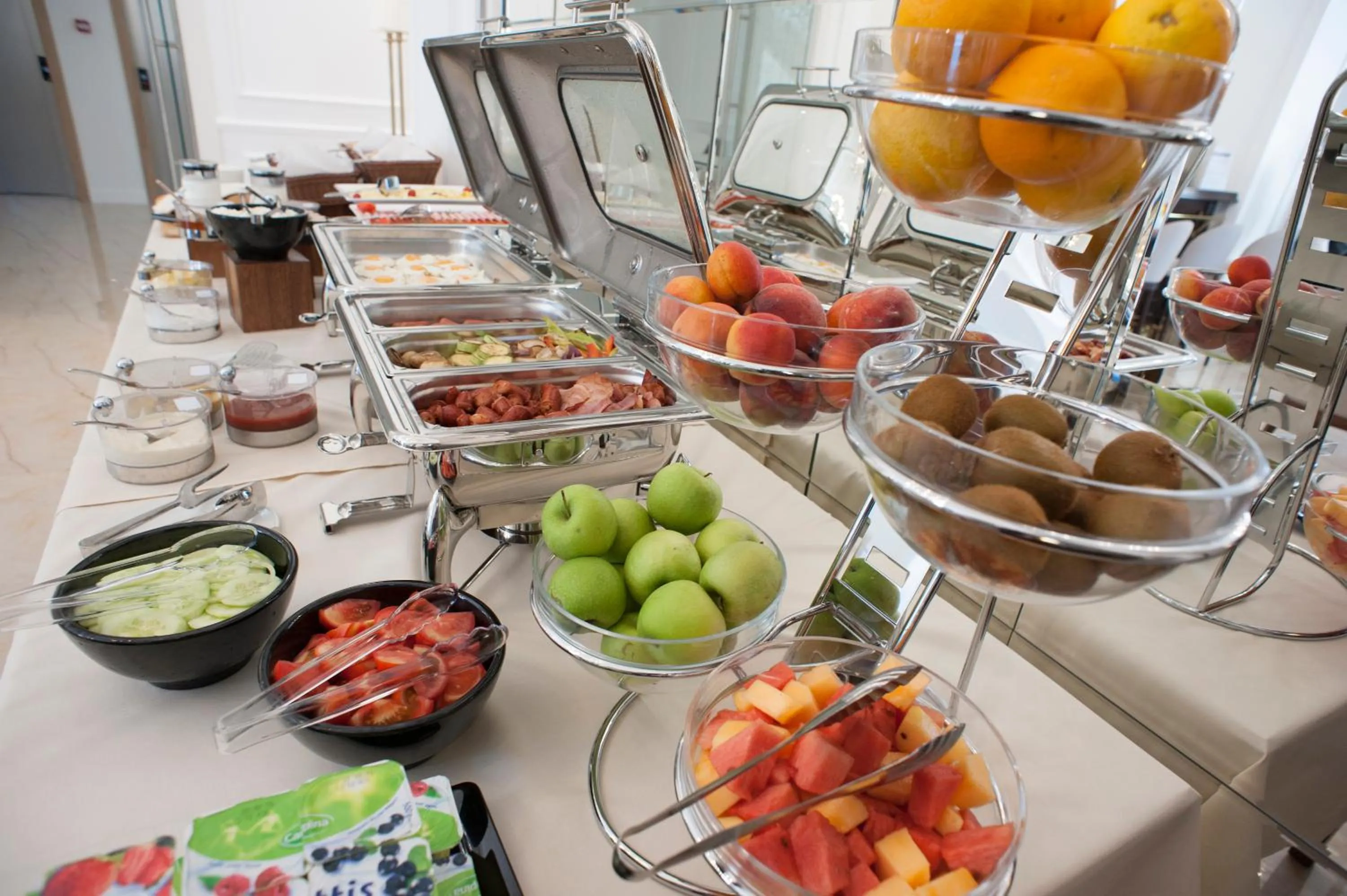 Breakfast in Hotel Moskva