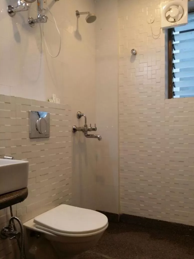 Bathroom in Diamond Plaza