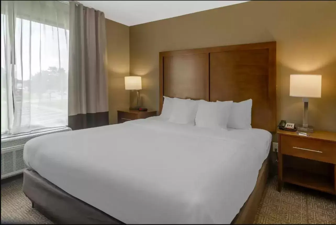 Bedroom, Bed in Comfort Inn & Suites Peachtree Corners