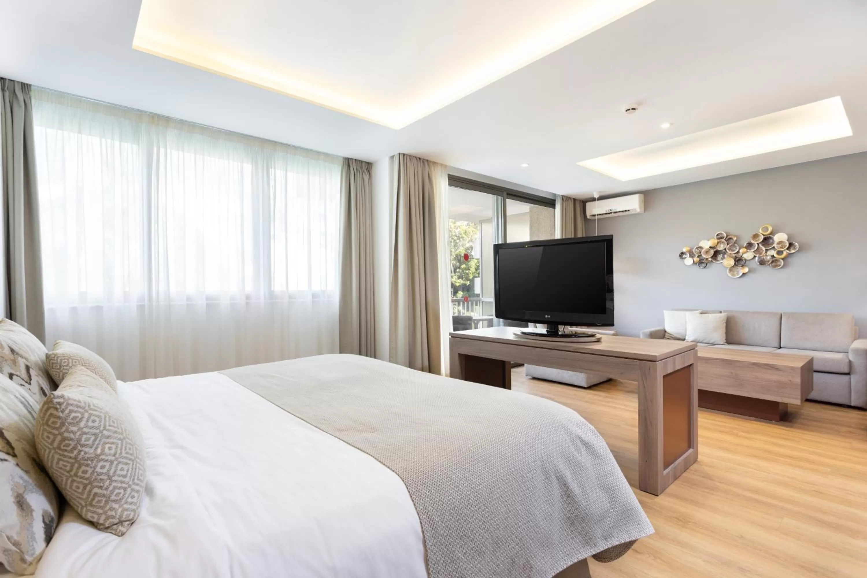 Photo of the whole room, Bed in Hotel Colon Rambla