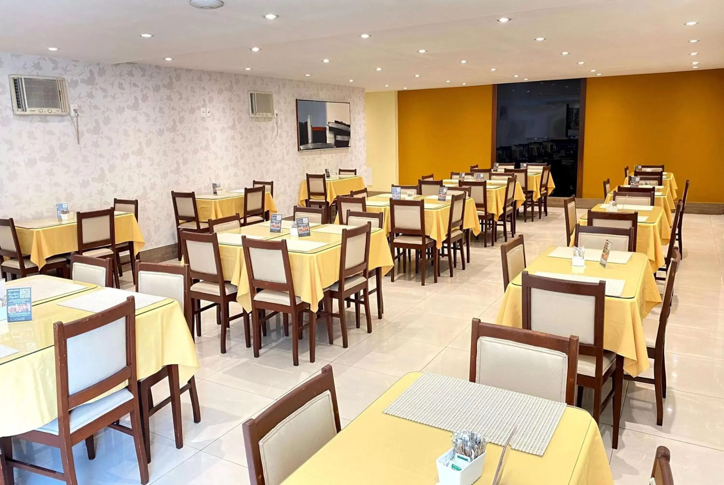 Restaurant/Places to Eat in TRYP by Wyndham Rio de Janeiro Barra Parque Olímpico