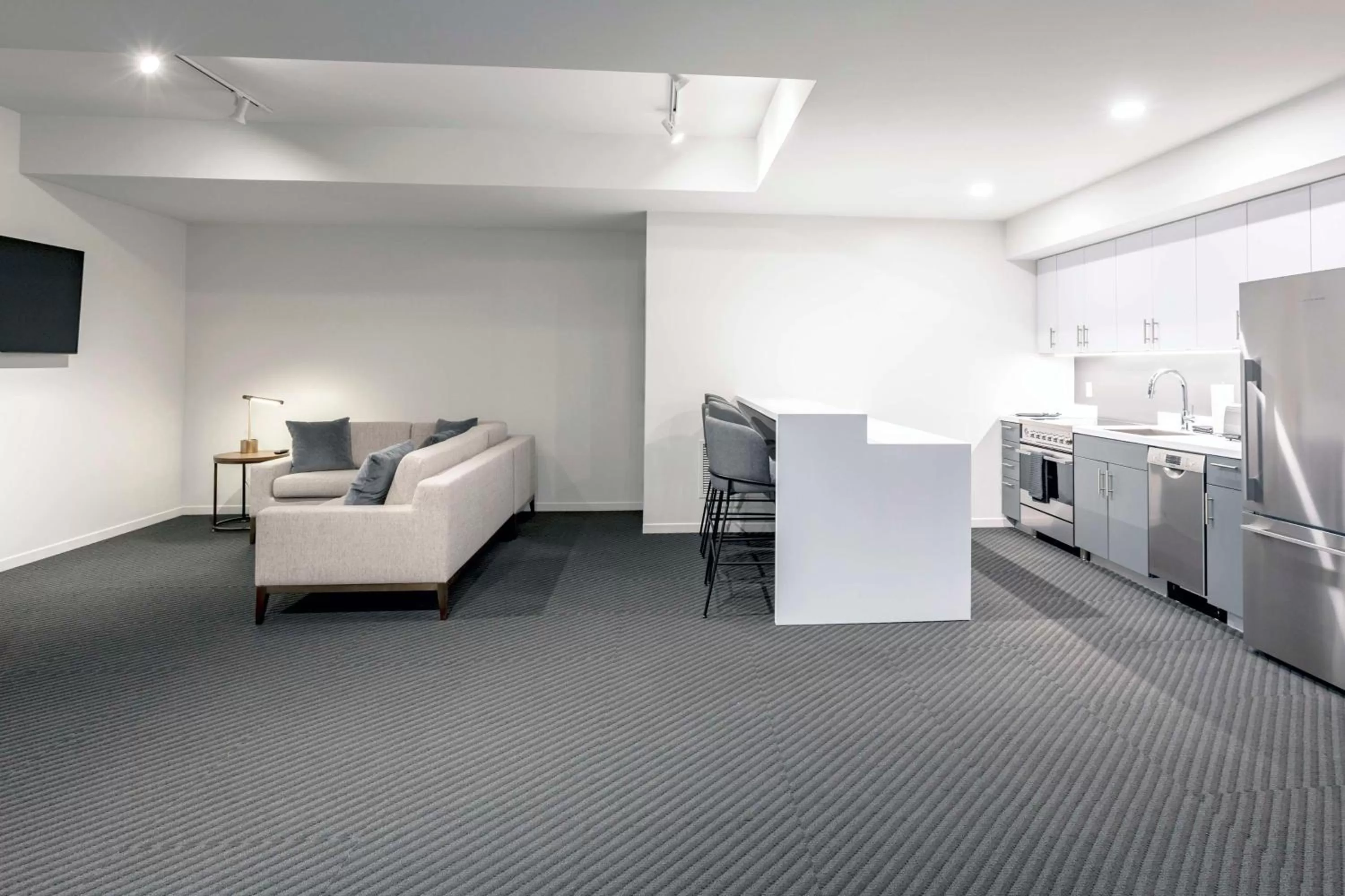 Living room in Hotel Chauncey Iowa City, Tapestry Collection by Hilton