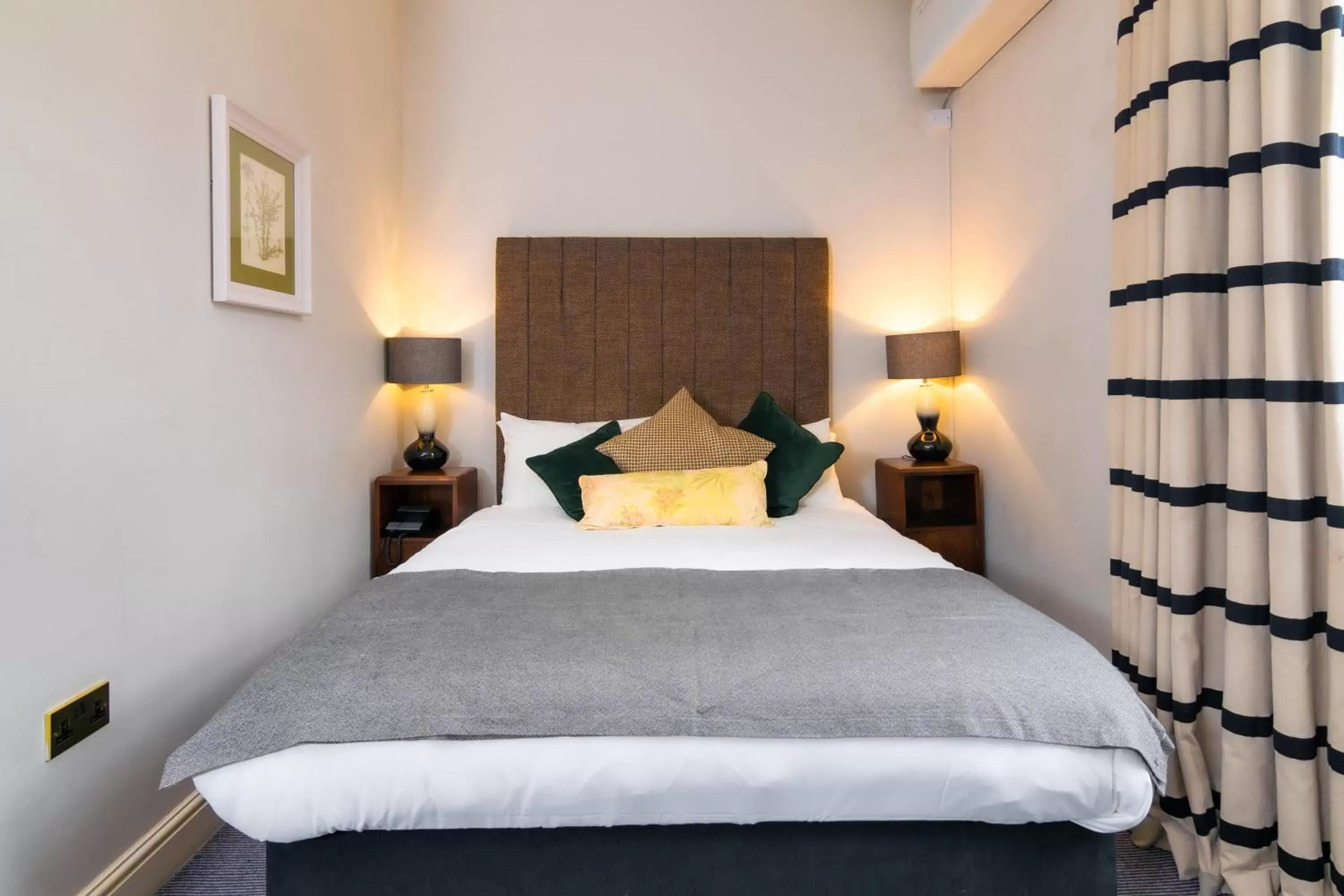 Bedroom, Bed in Tulse Hill Hotel