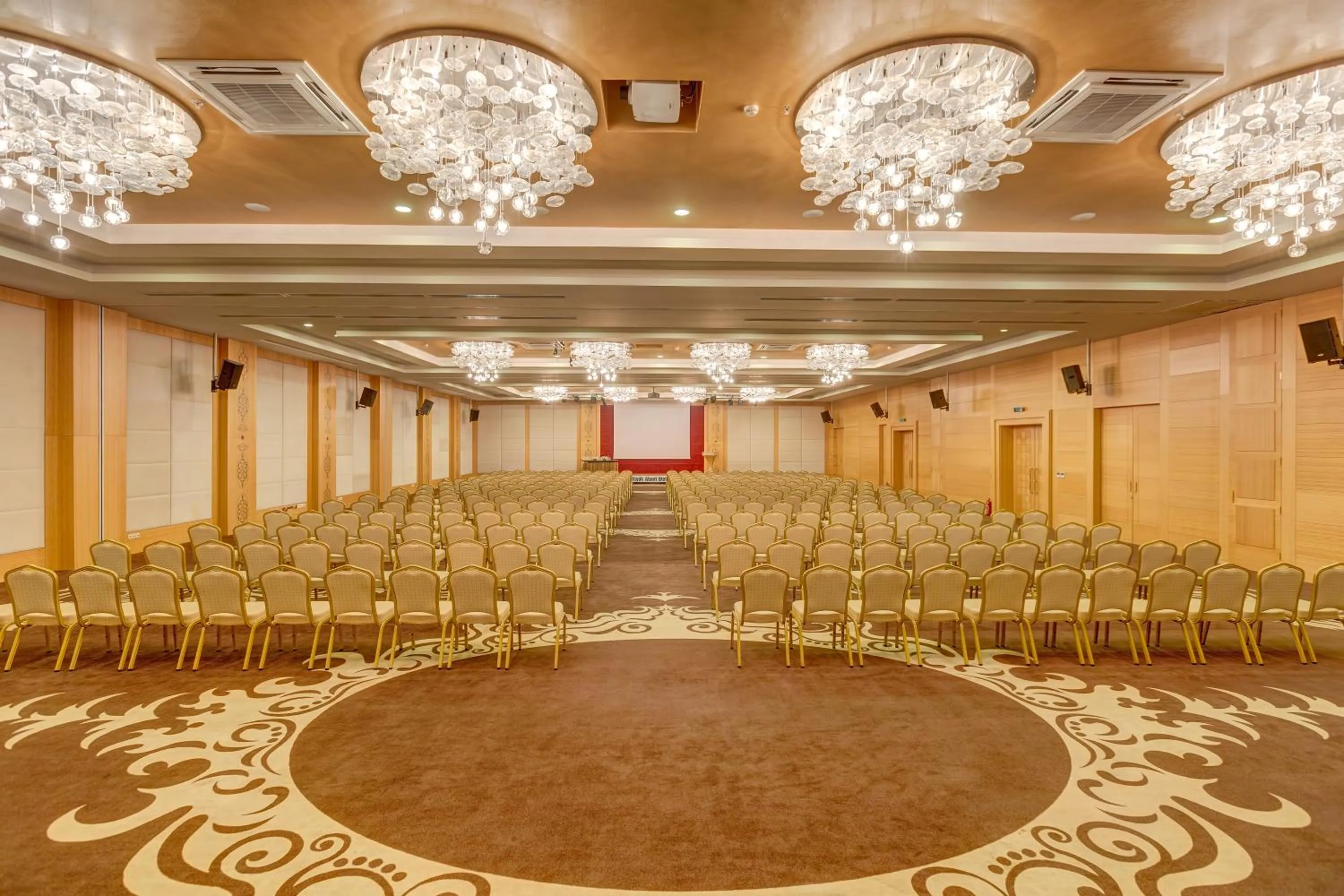 Meeting/conference room in Buyuk Abant Hotel