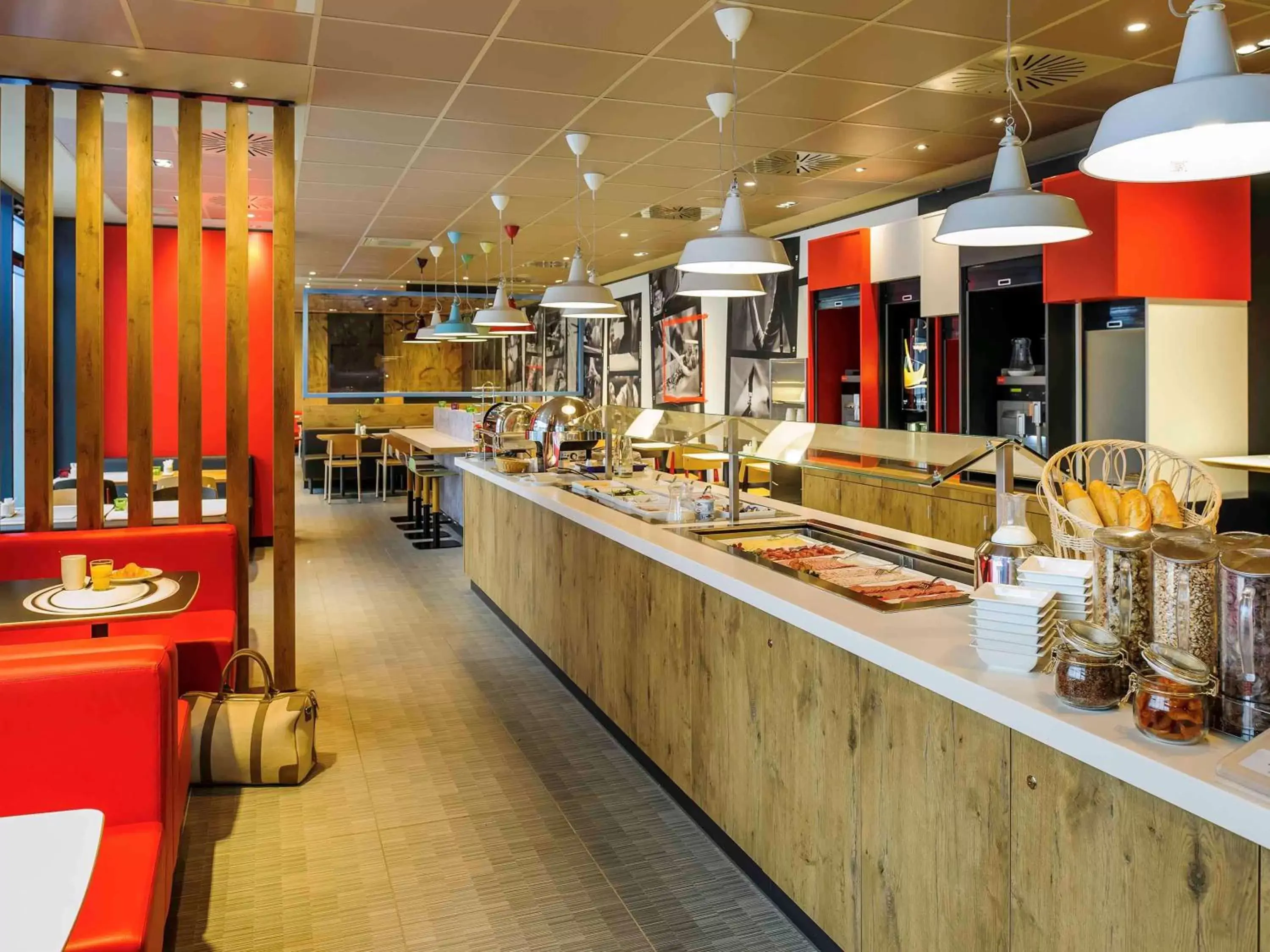 Restaurant/places to eat in Ibis Hamburg City
