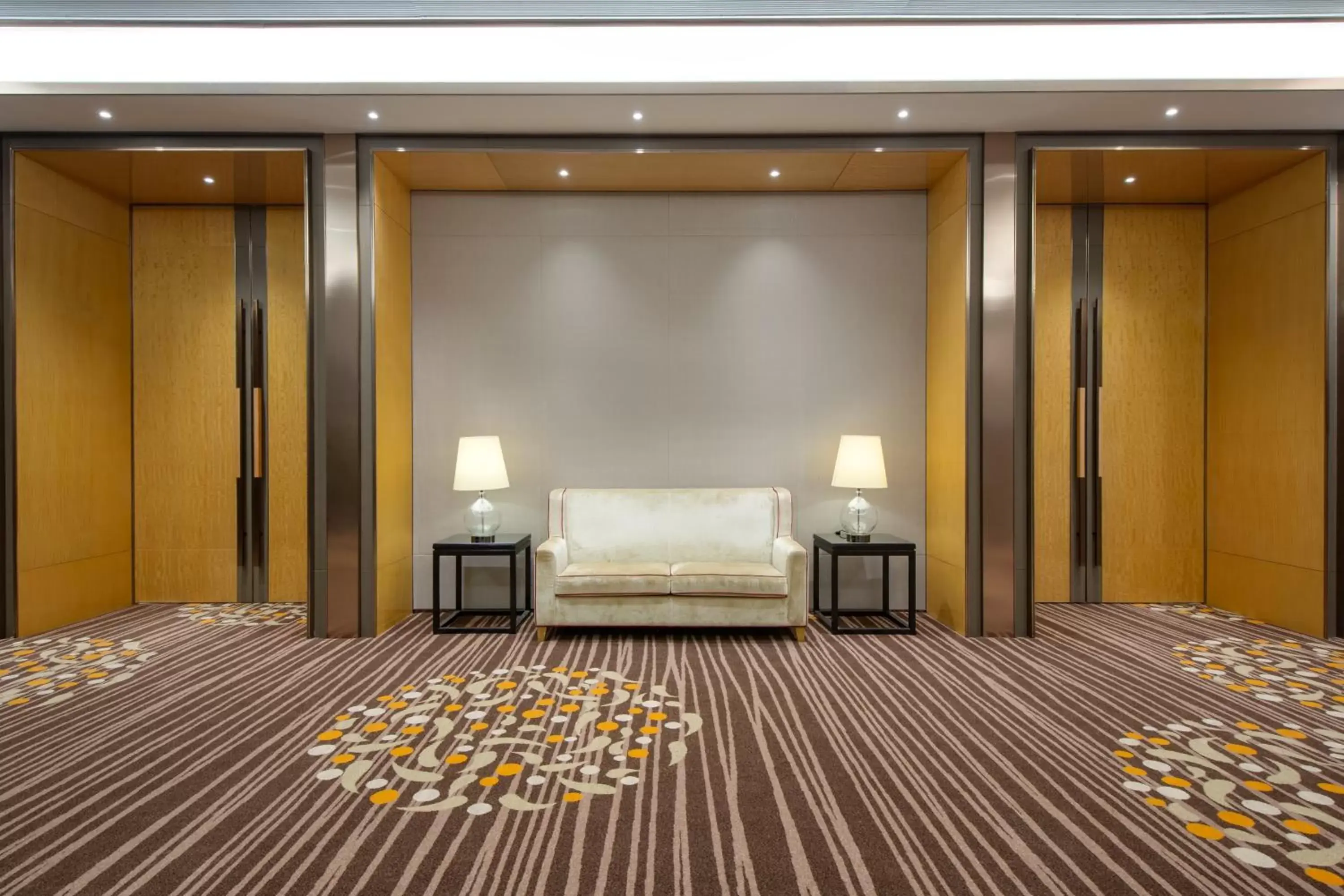 Meeting/conference room, Bed in Holiday Inn Express Gulou Chengdu, an IHG Hotel