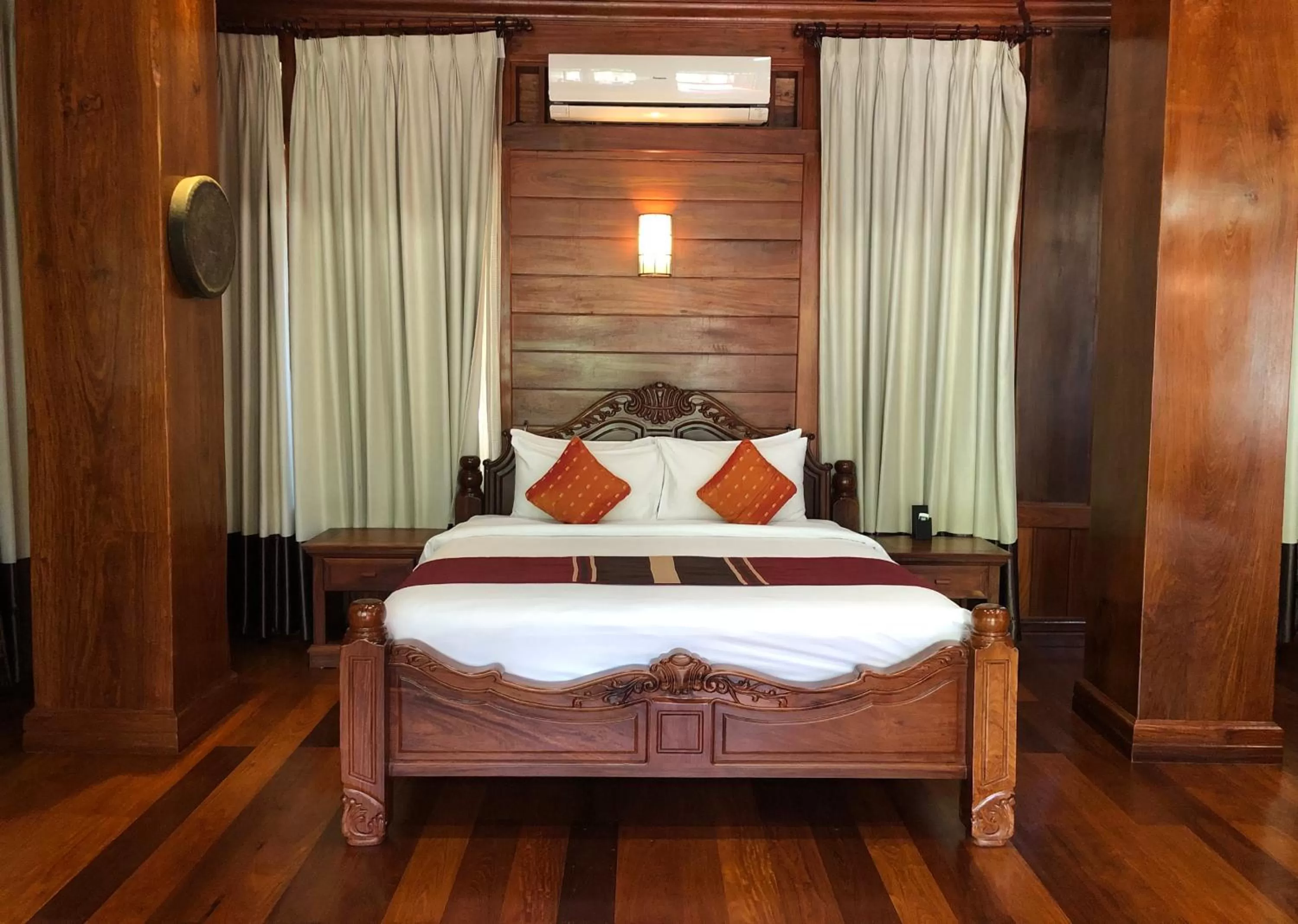 Bed in Try Palace Resort Kep