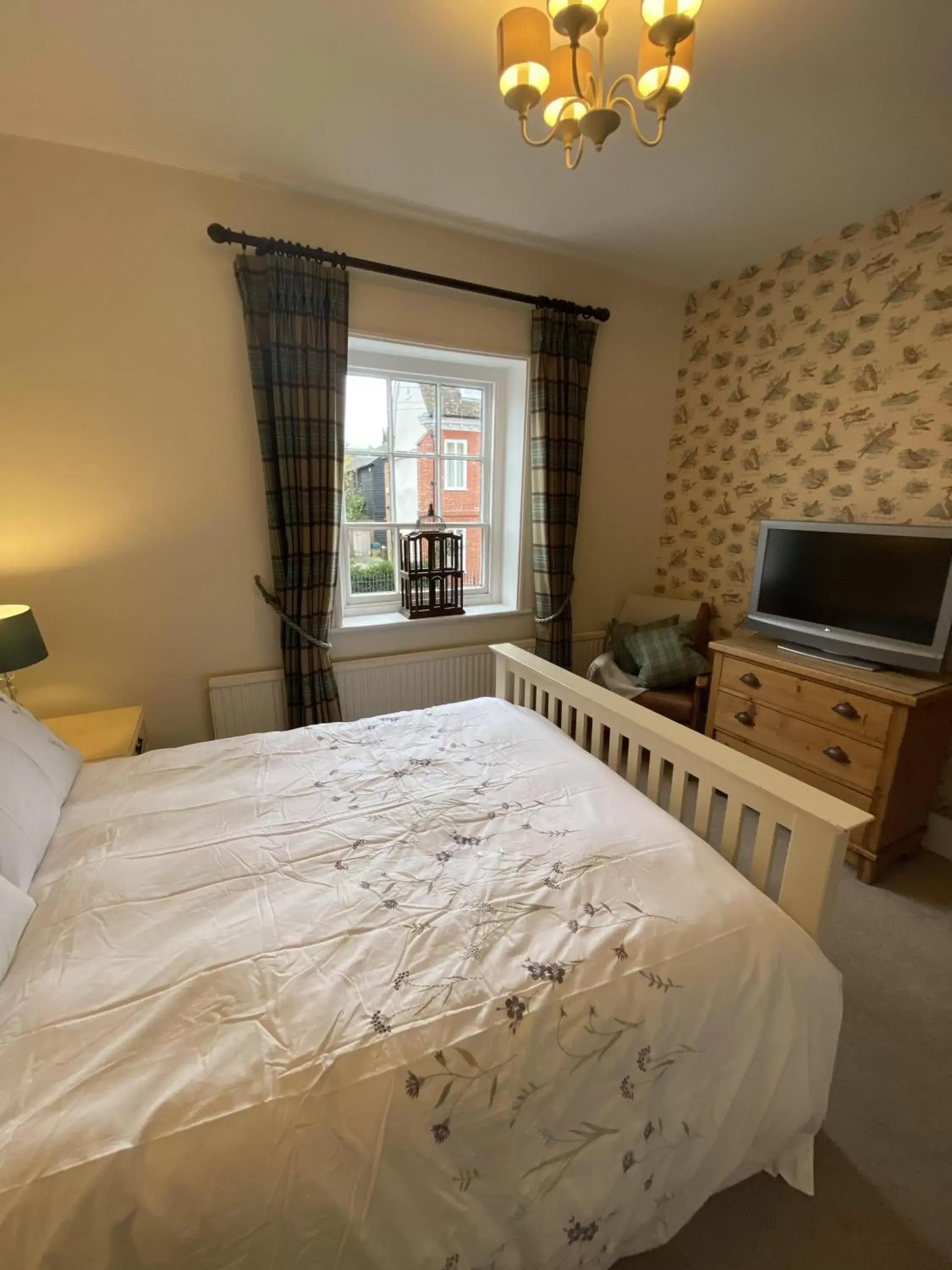 Bedroom, Bed in Three Tuns Ashwell