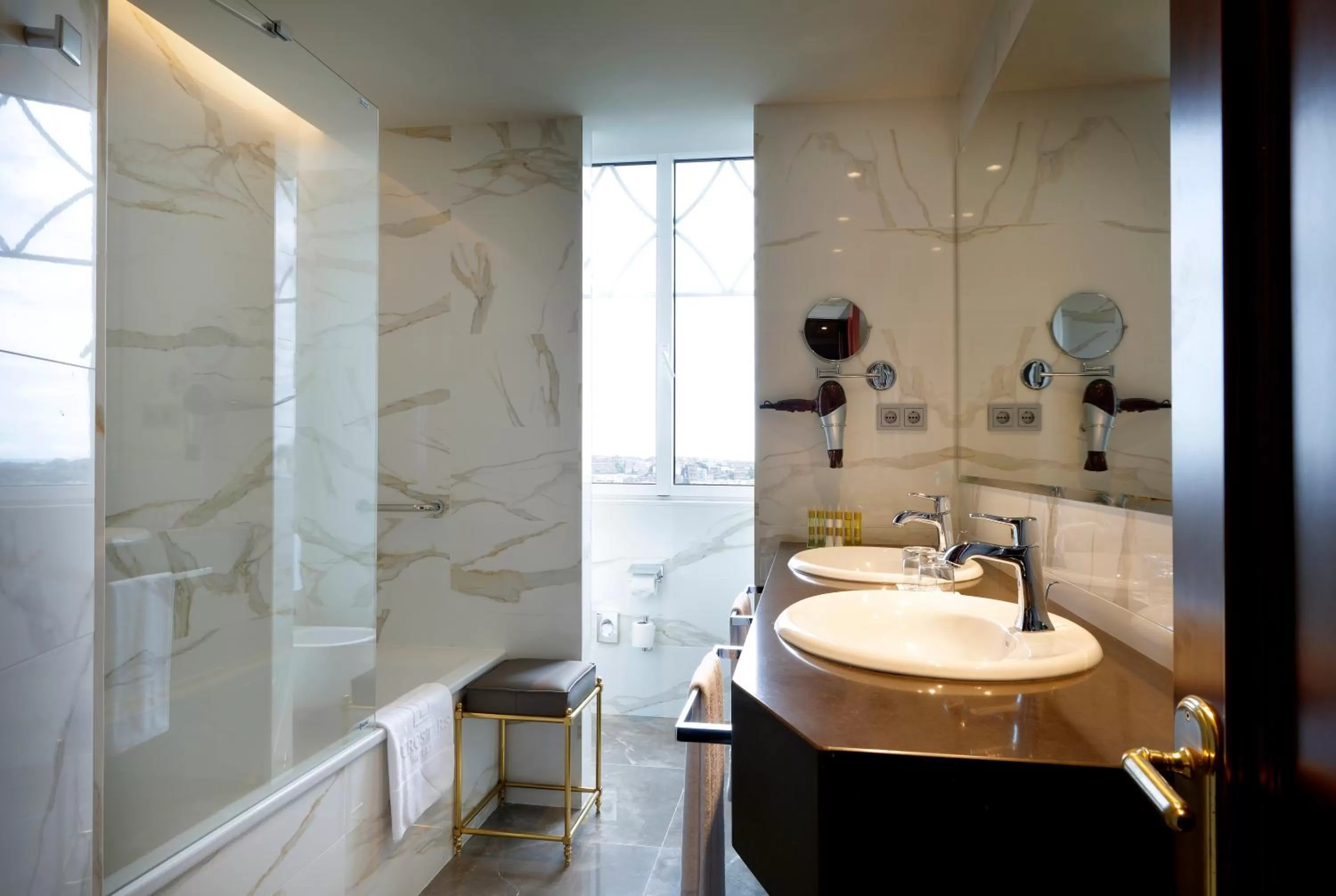 Toilet in Eurostars Hotel Real