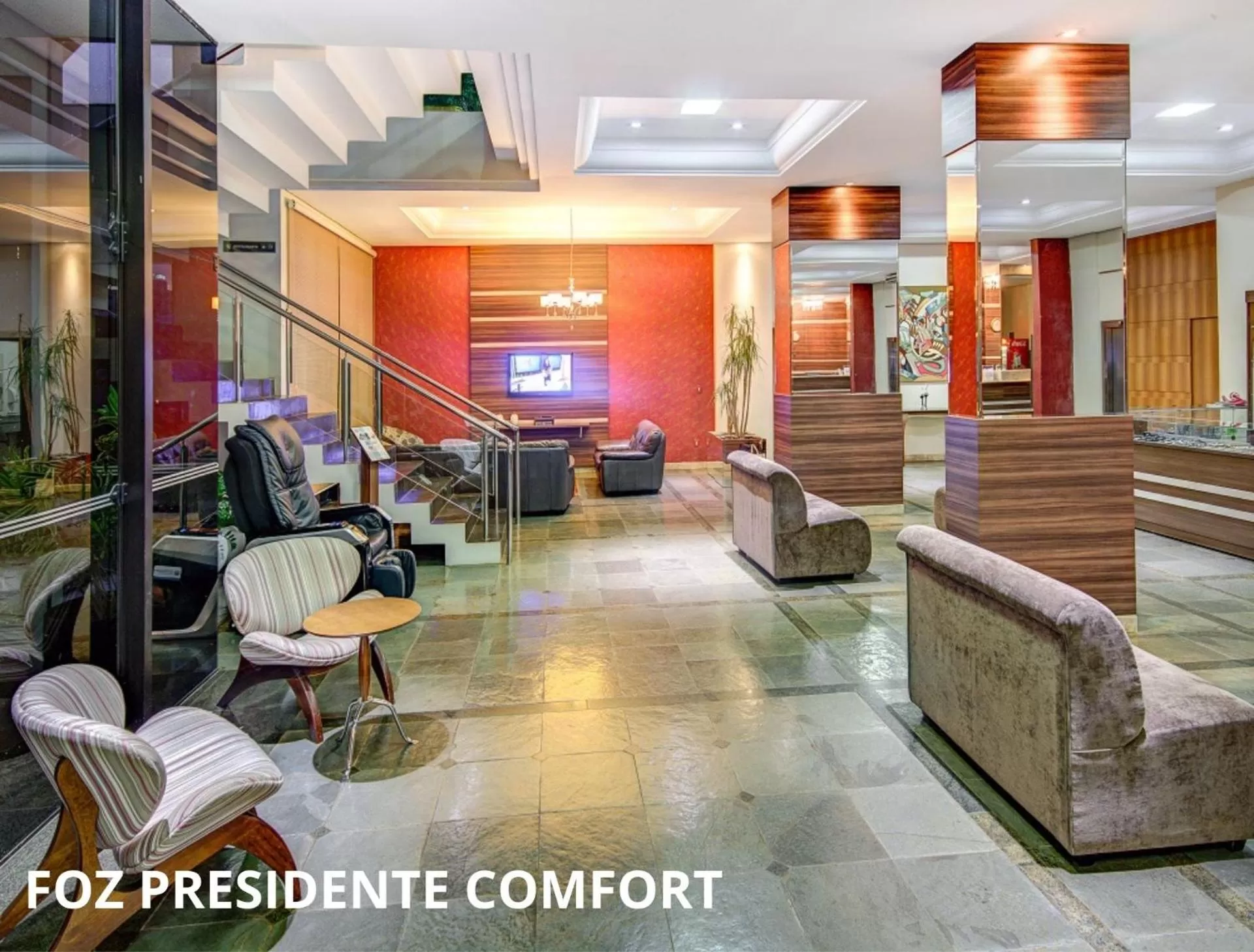 Lobby or reception in Foz Presidente Comfort Hotel