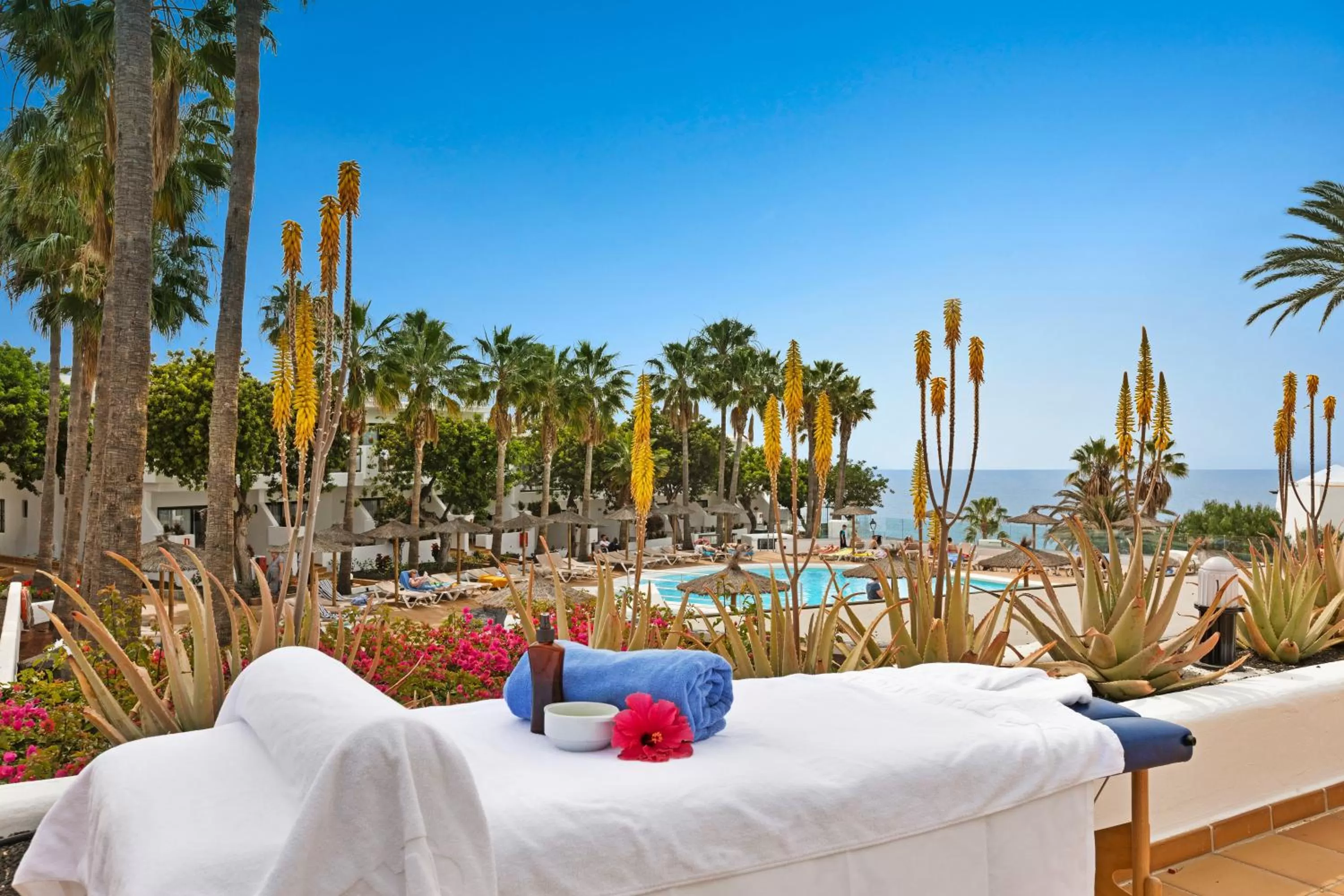 Massage in Hotel THB Flora