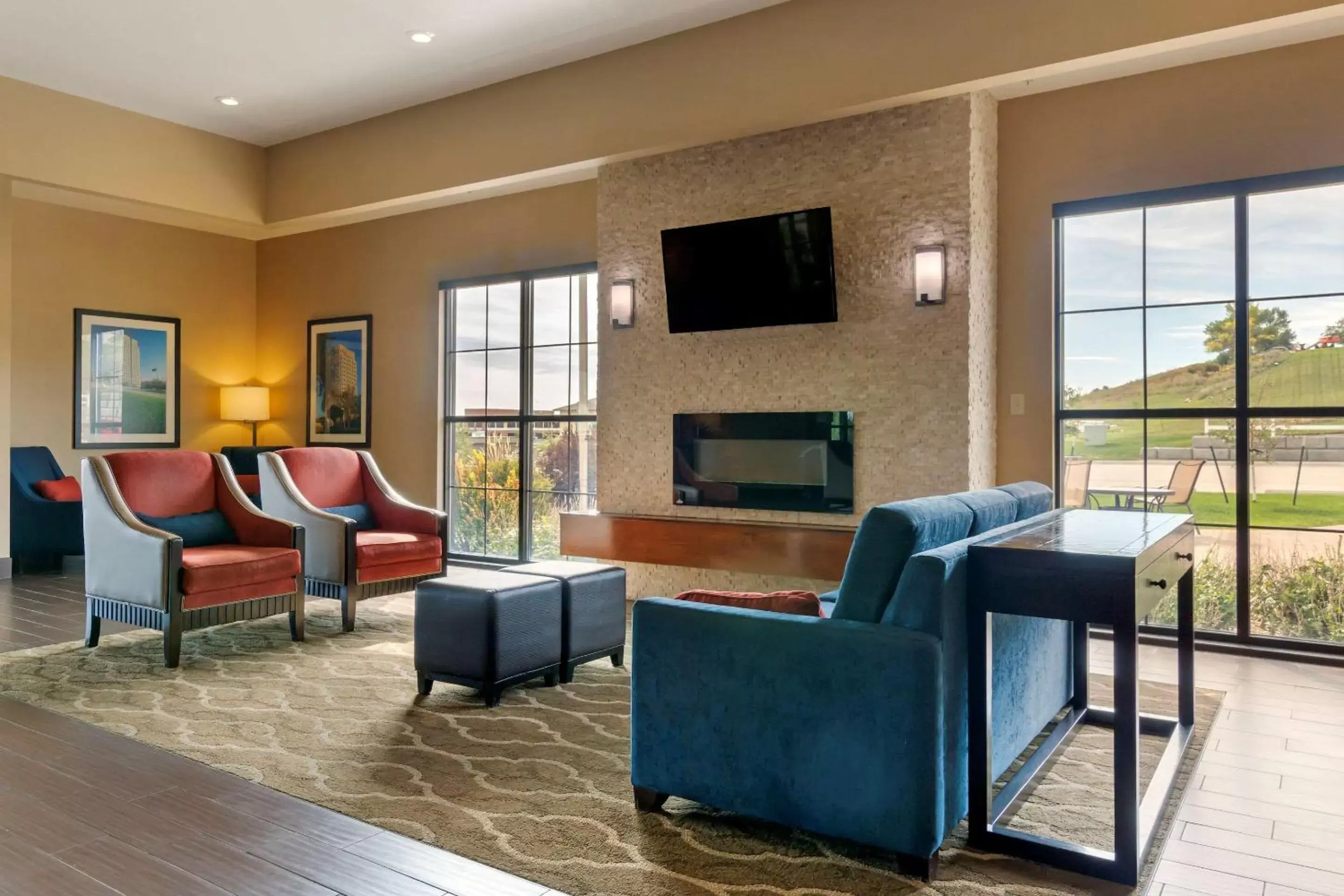 Lobby or reception, Seating Area in Comfort Inn & Suites Mandan - Bismarck