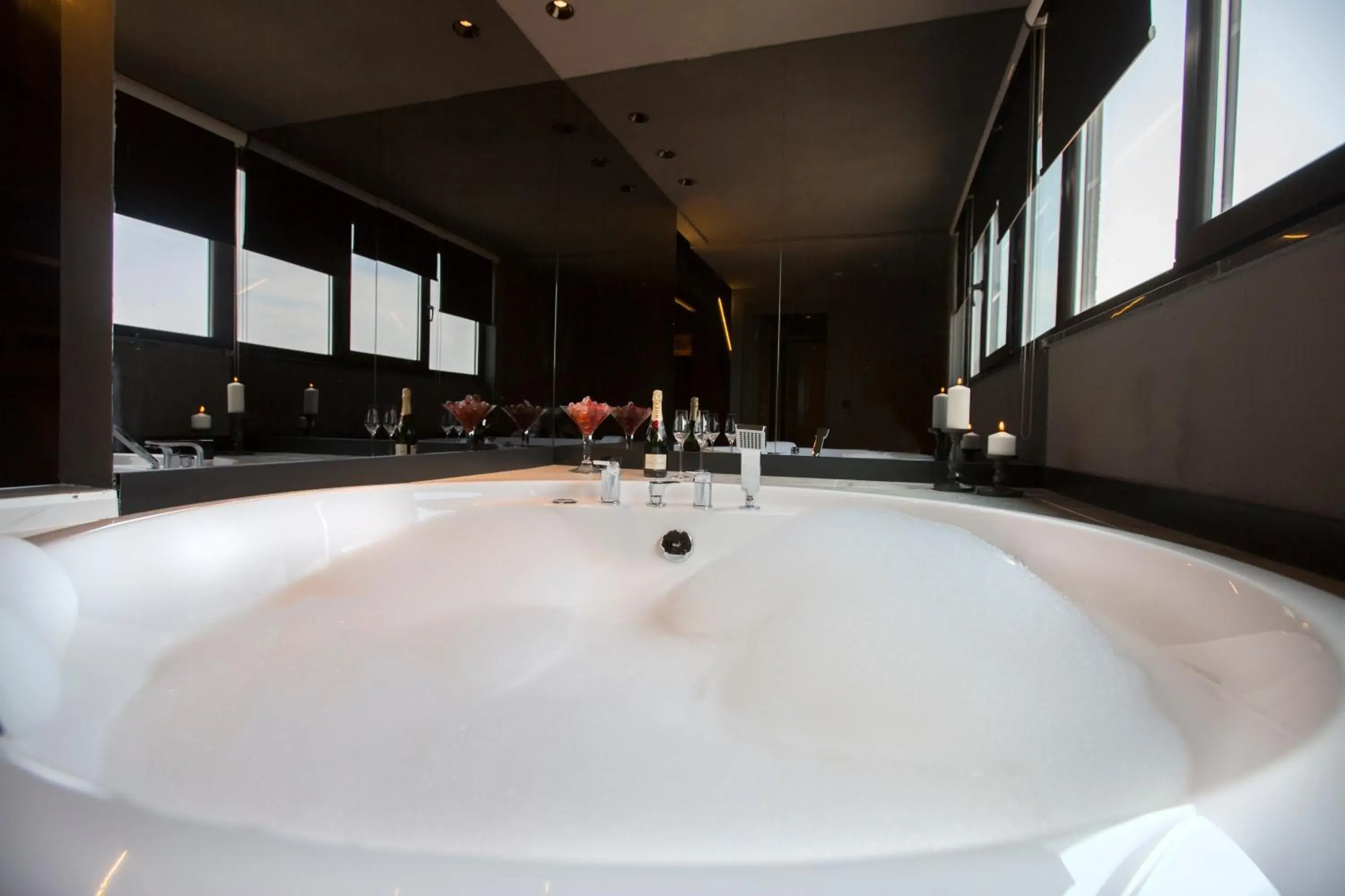 Hot Tub, Bathroom in Cityloft 81
