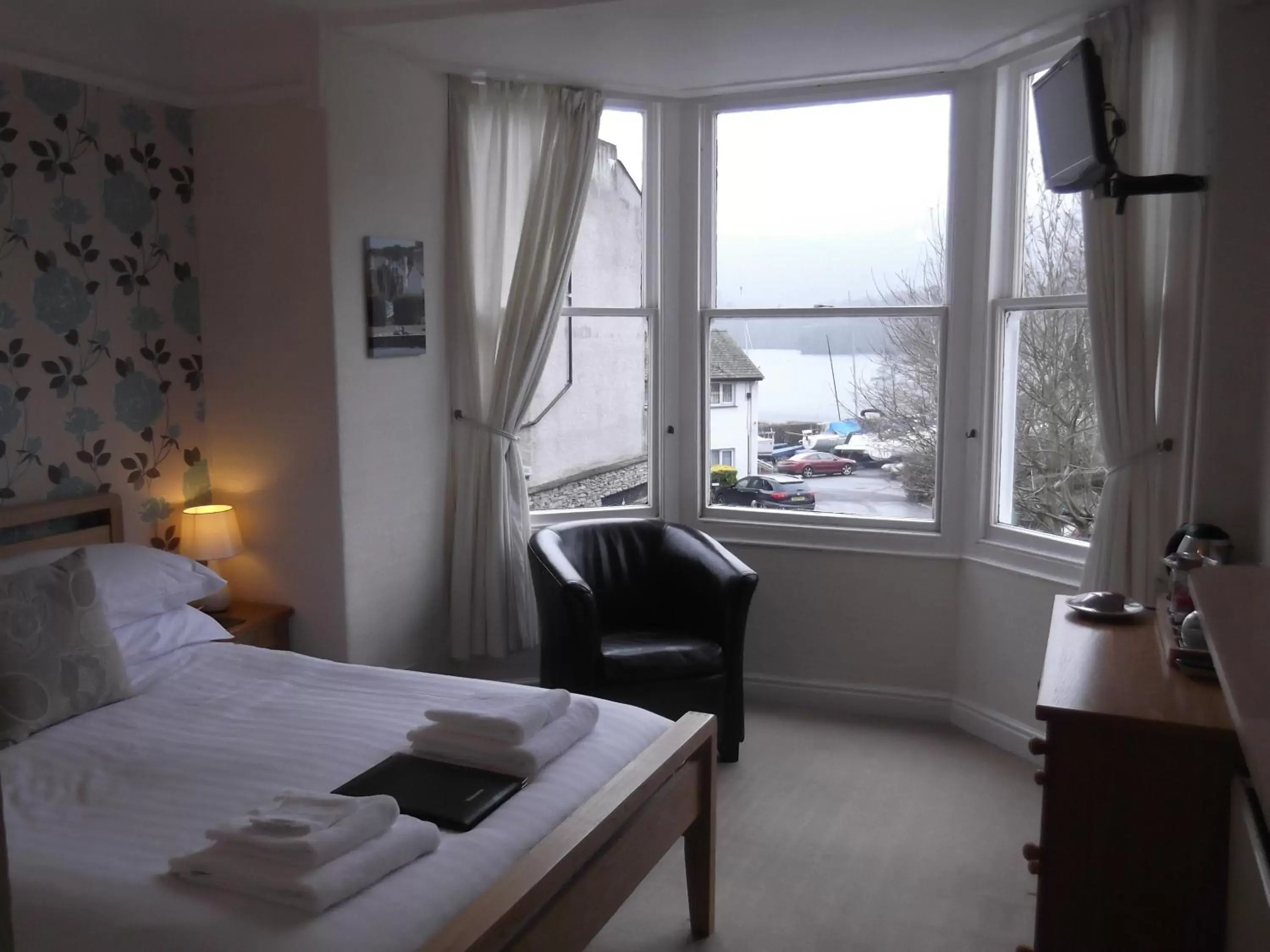 Classic Double Room with Lake view in The Bay House Lake View Guest House - Adults Only
