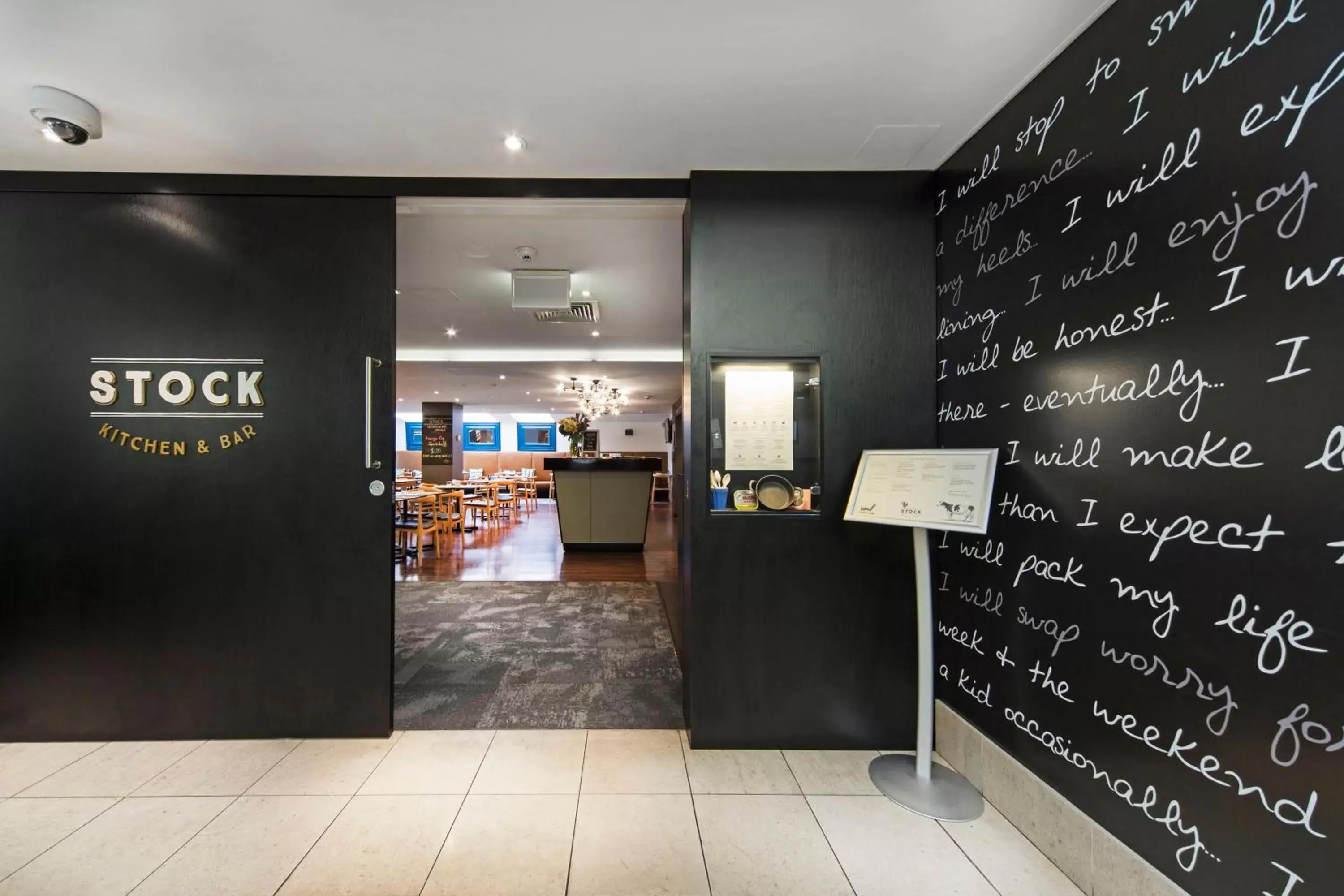 Restaurant/places to eat, Lobby/Reception in Mantra on Northbourne