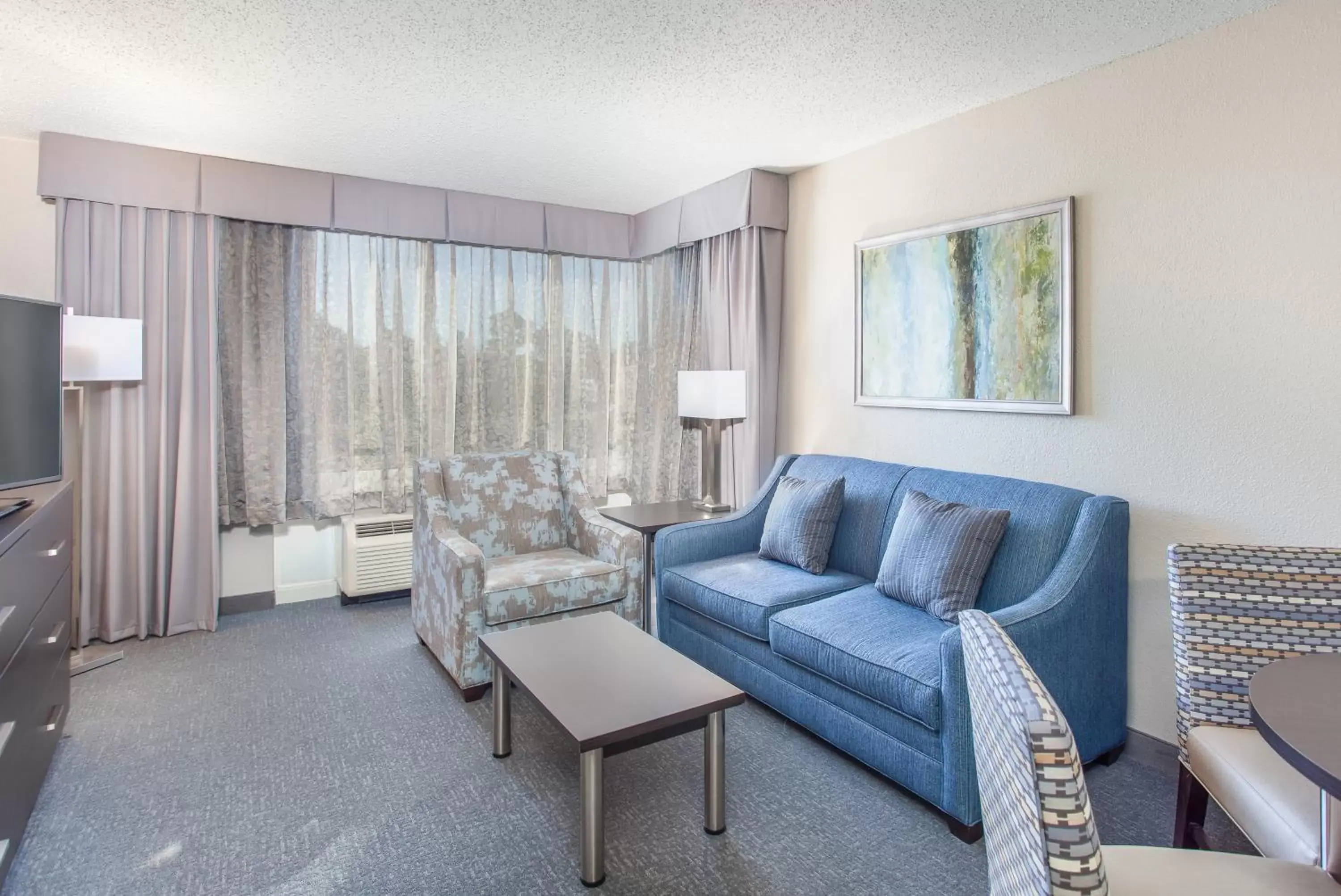 Photo of the whole room, Seating Area in Holiday Inn Hotel & Suites Tallahassee Conference Center North, an IHG Hotel