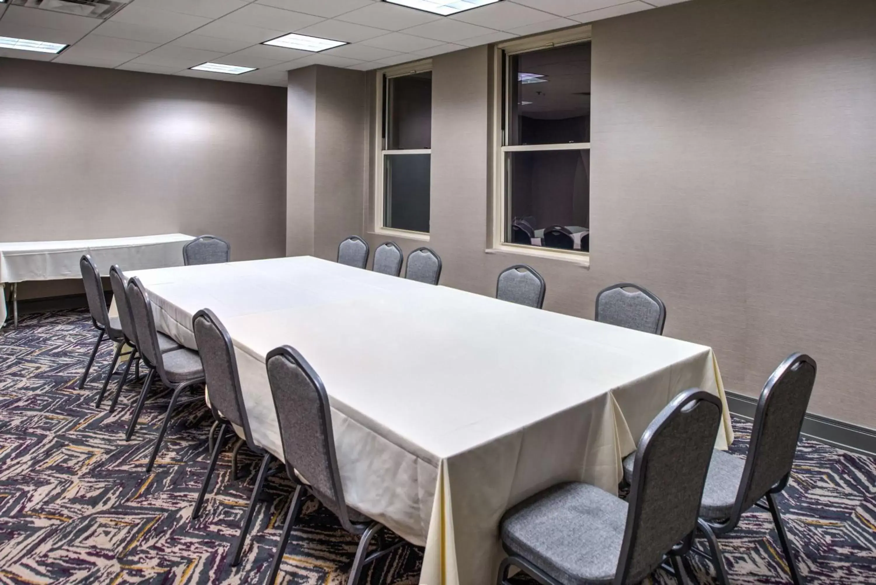 Meeting/conference room in DoubleTree by Hilton Utica