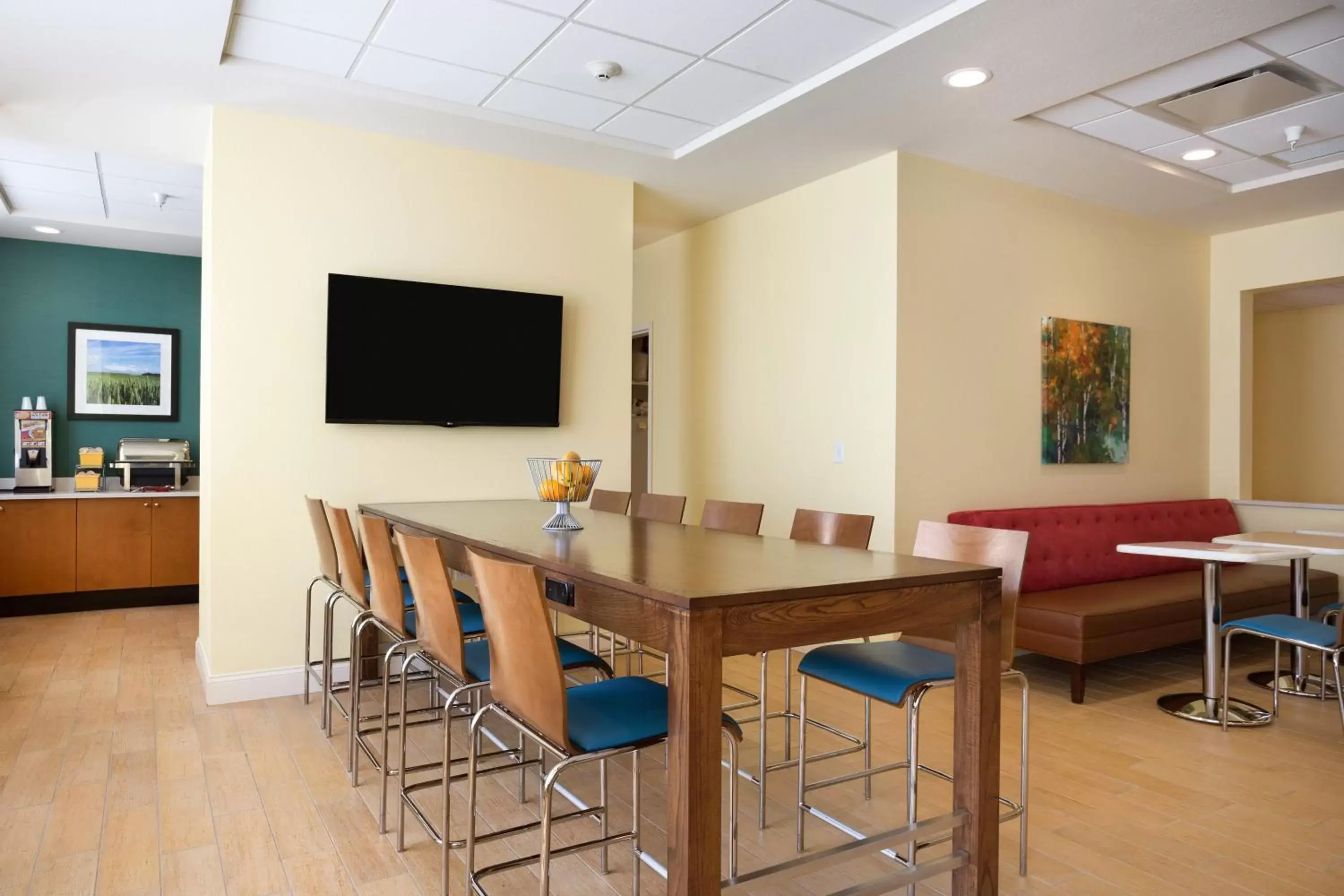 Dining area in Days Inn & Suites by Wyndham Caldwell