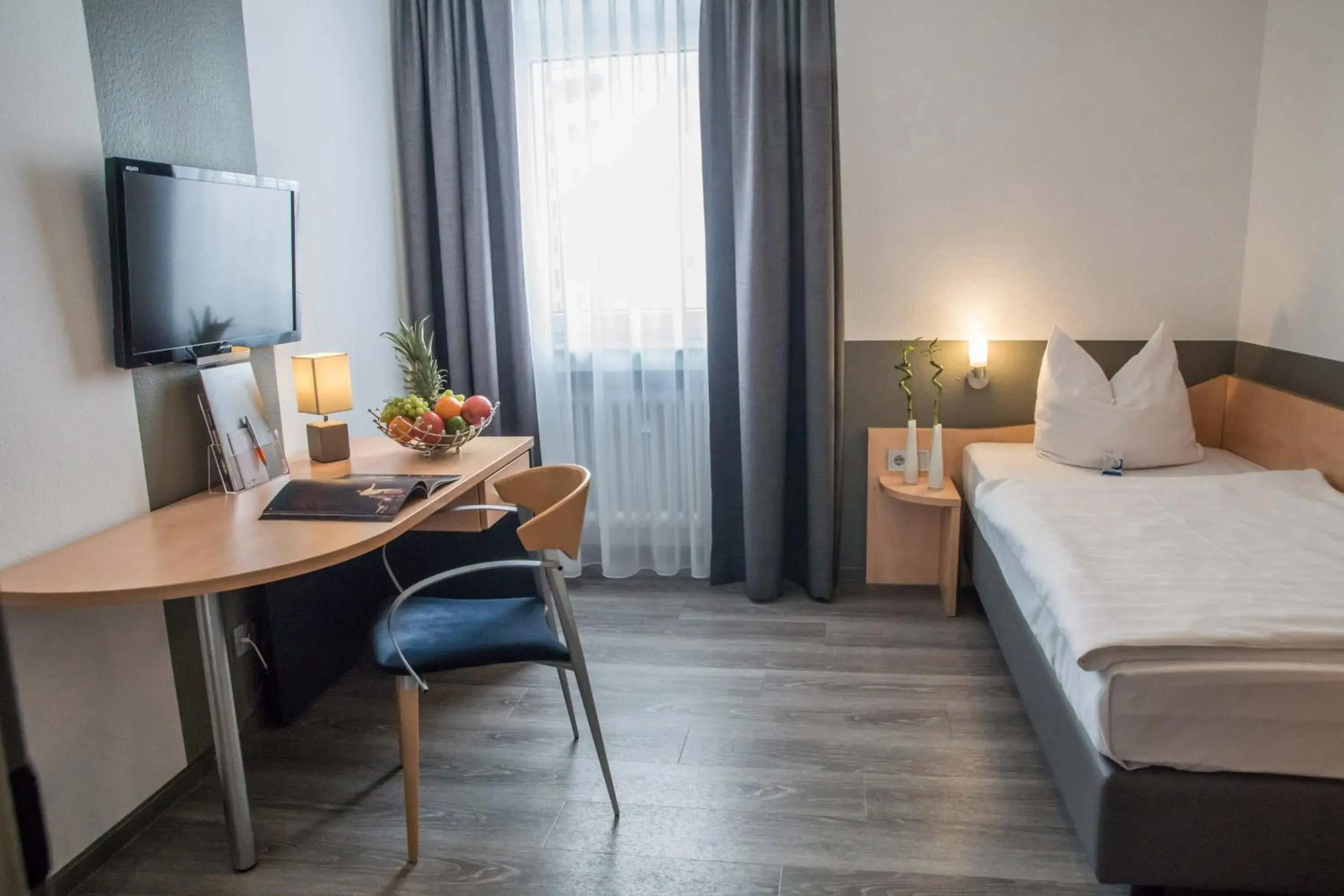 Property building, Bed in ParkHotel Fulda