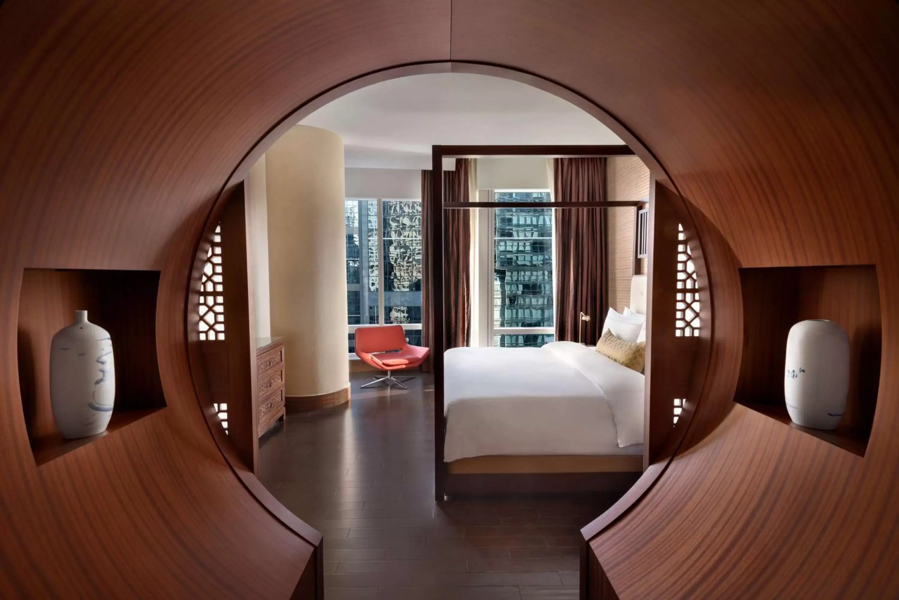 Bed in Shangri-La Toronto