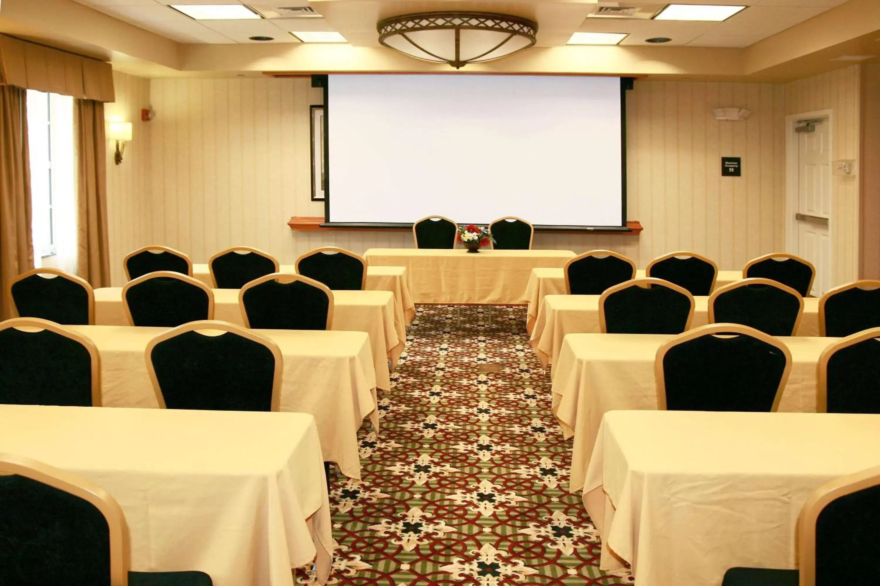 Meeting/conference room in Hampton Inn Easton