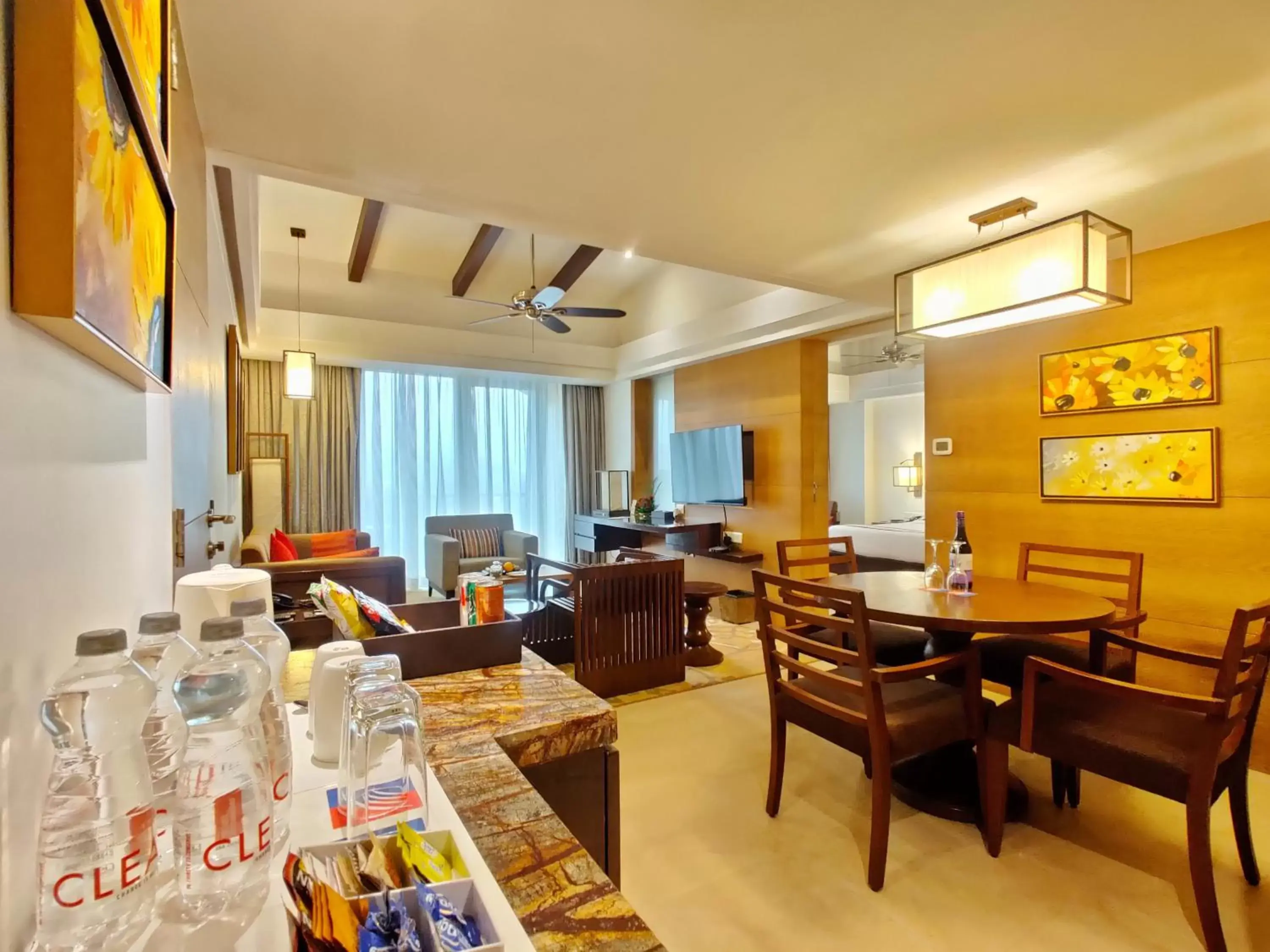 Living room, Restaurant/Places to Eat in Fariyas Resort Lonavala