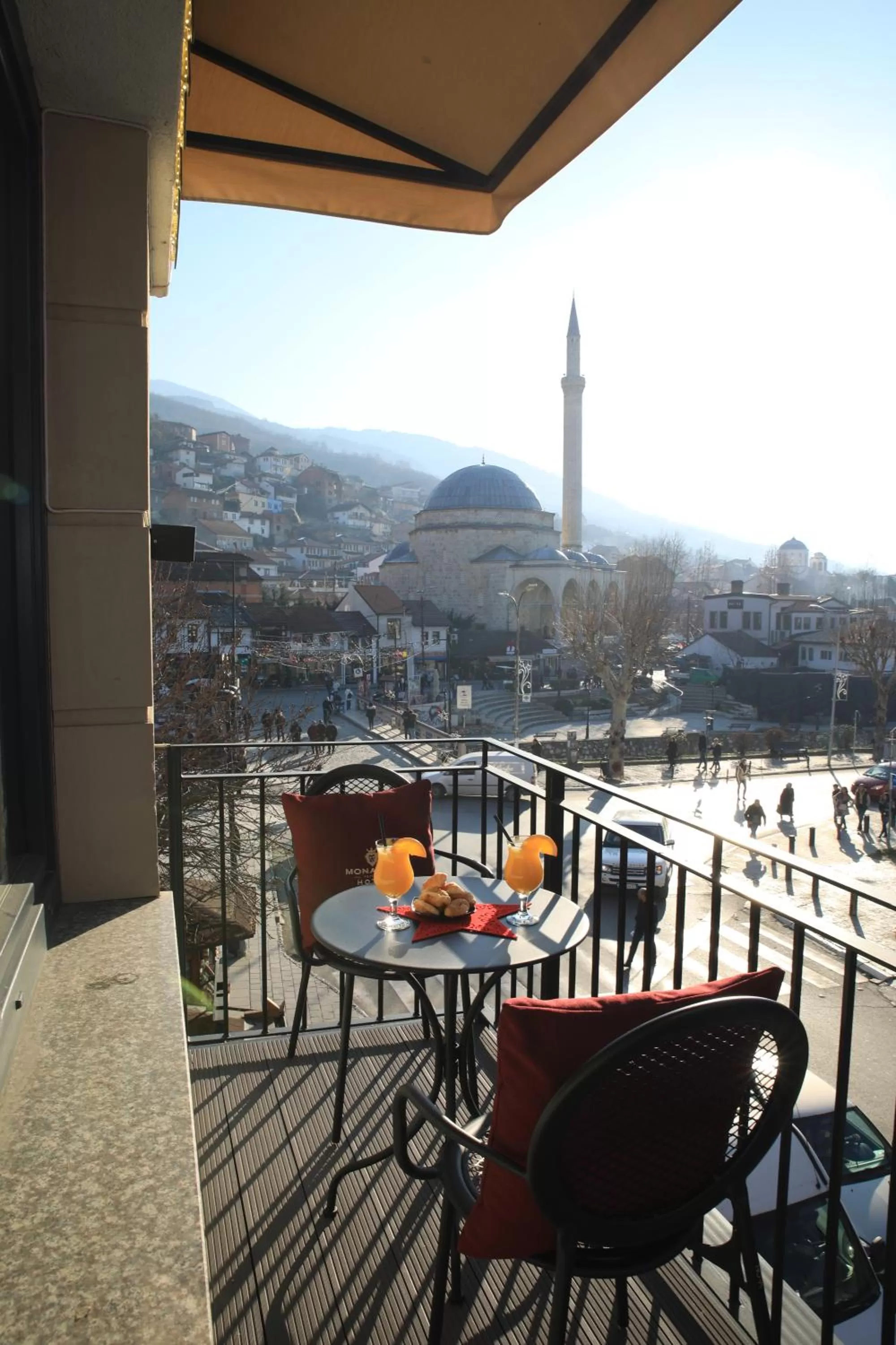 Balcony/Terrace in Monarch Hotel