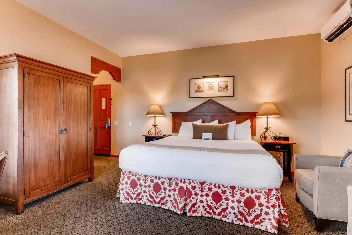 Photo of the whole room, Bed in Old Santa Fe Inn