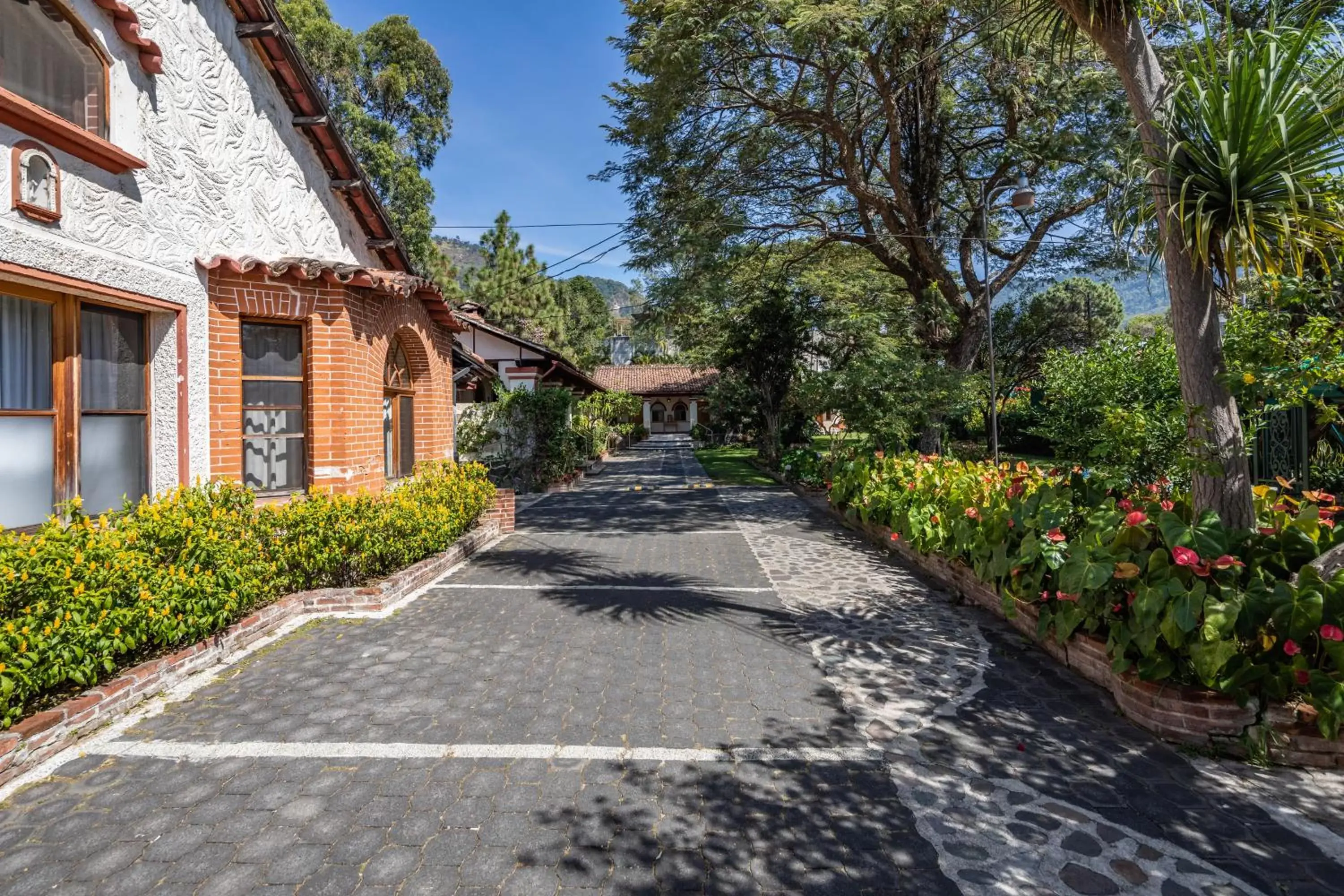Facade/entrance in Regis Hotel Spa Facade/entrance in Regis Hotel Spa