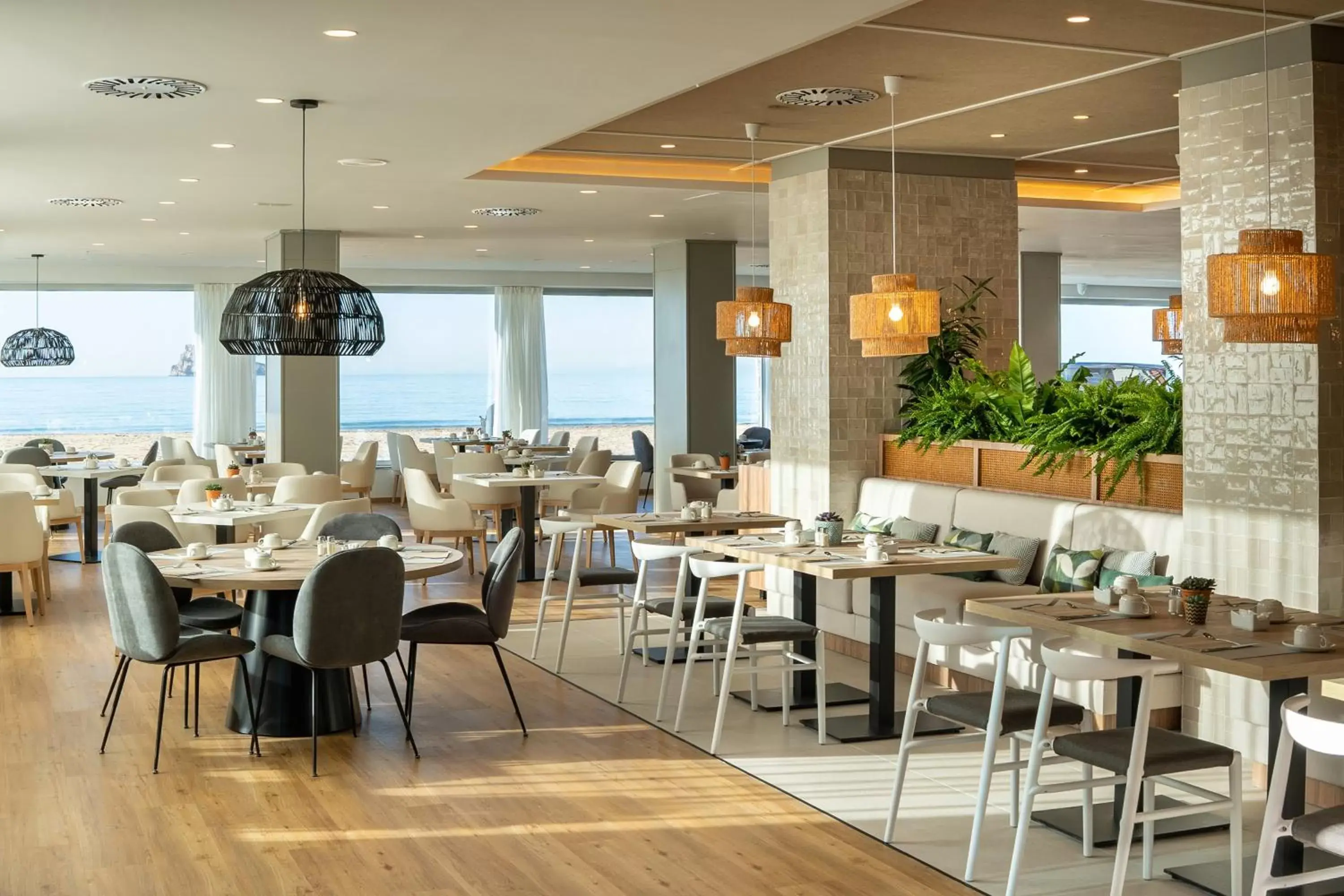 Restaurant/Places to Eat in INNSiDE by Meliá Costablanca - Adults Only from 16