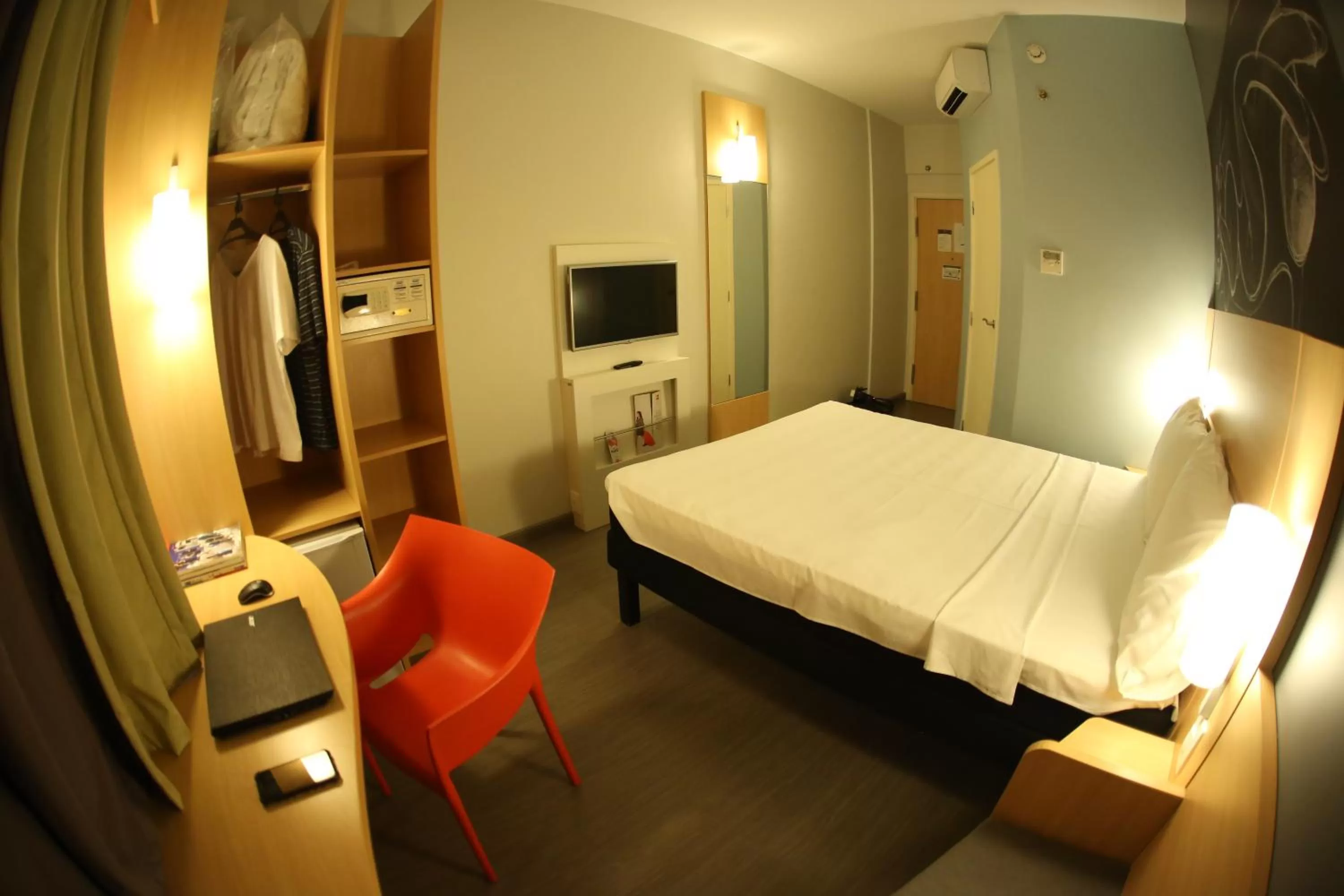 Bed in ibis Jatai