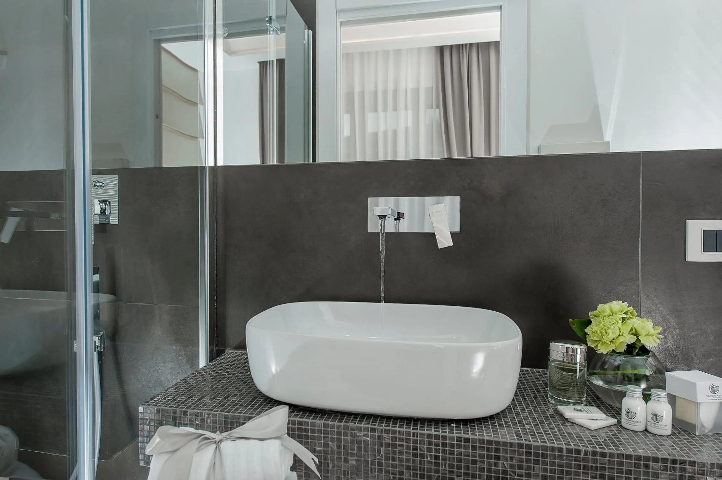 Bathroom in Vatican Style