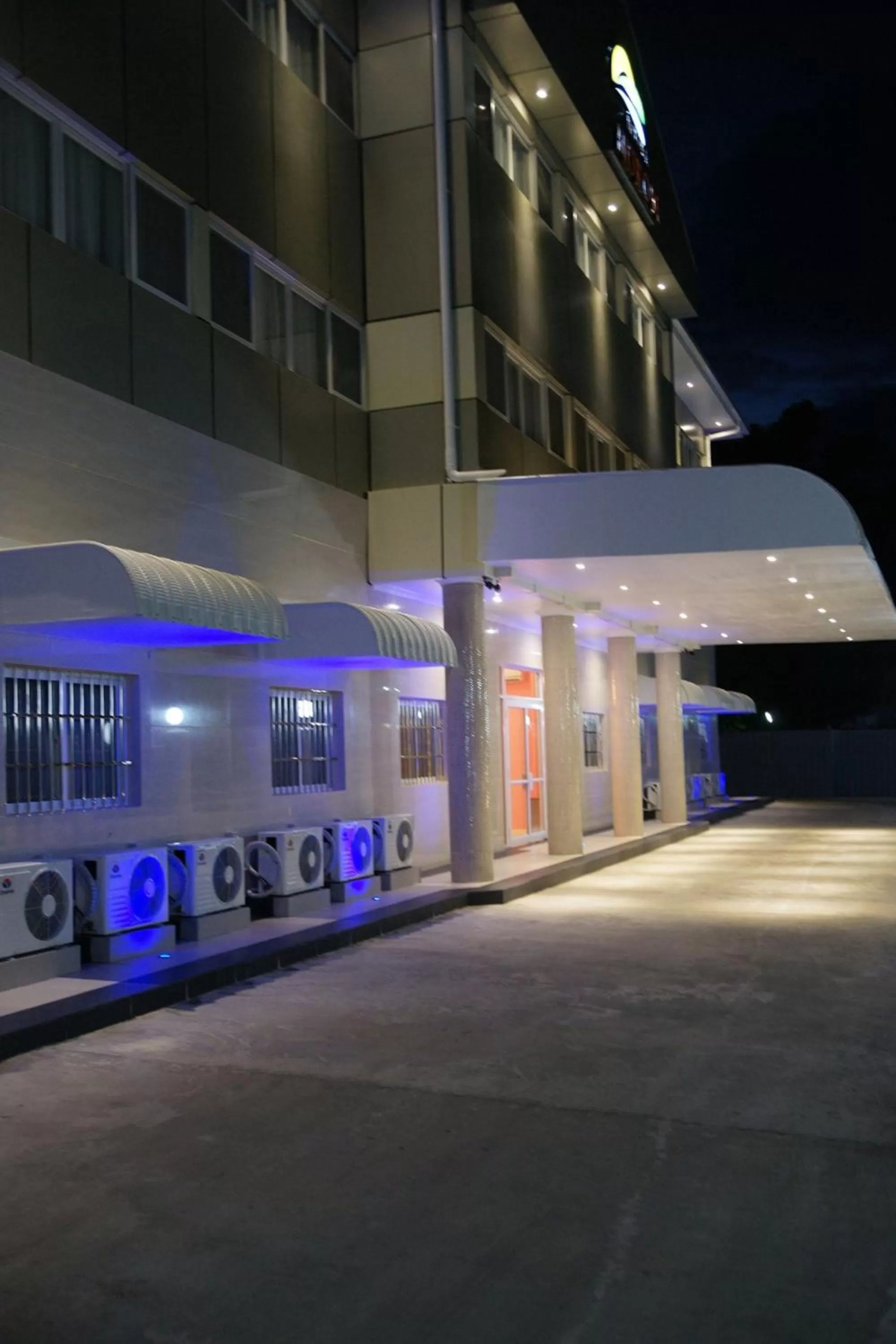 Facade/entrance in Hotel Morobe