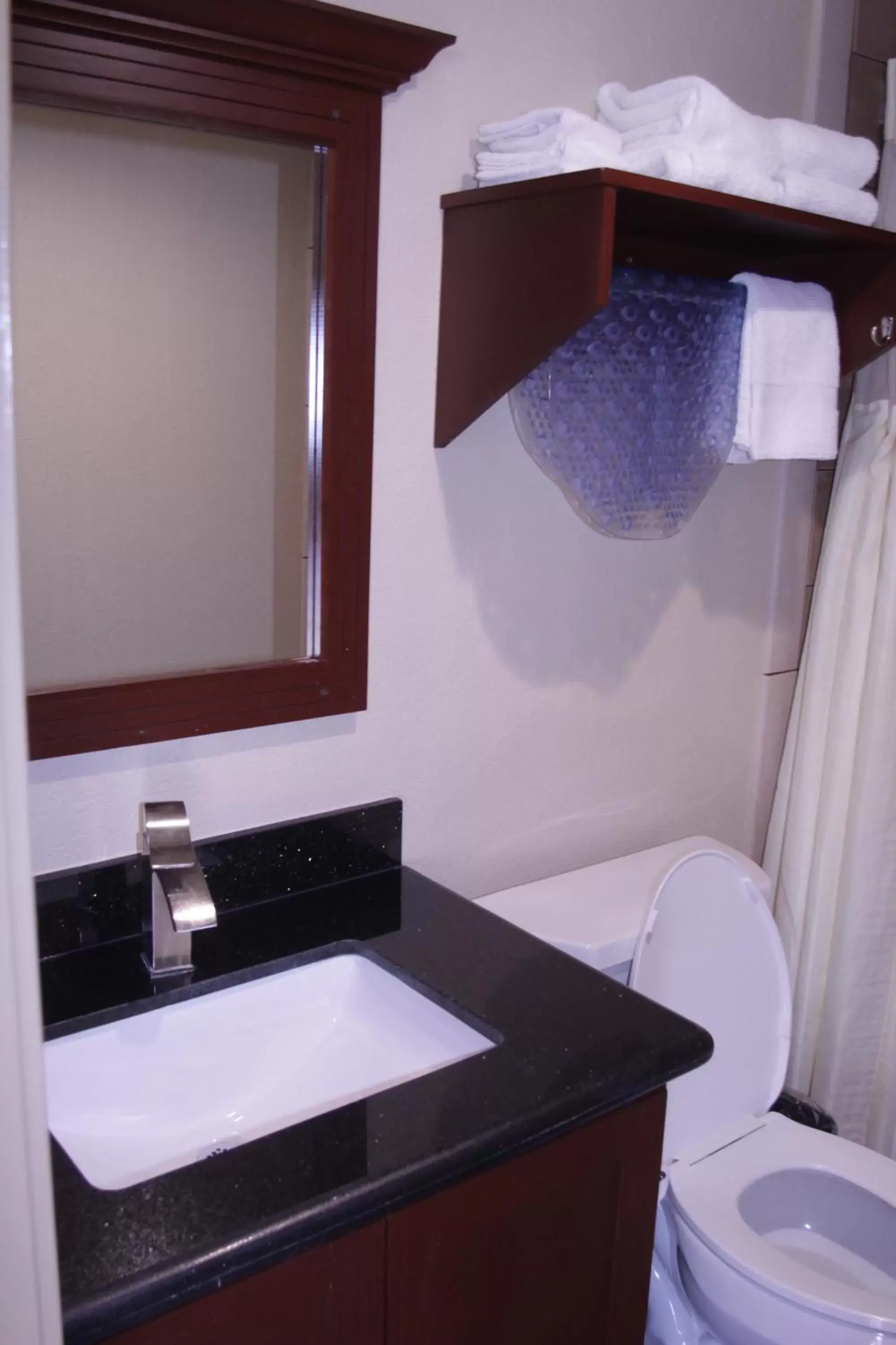 Bathroom in Americas Best Value Inn Port Aransas