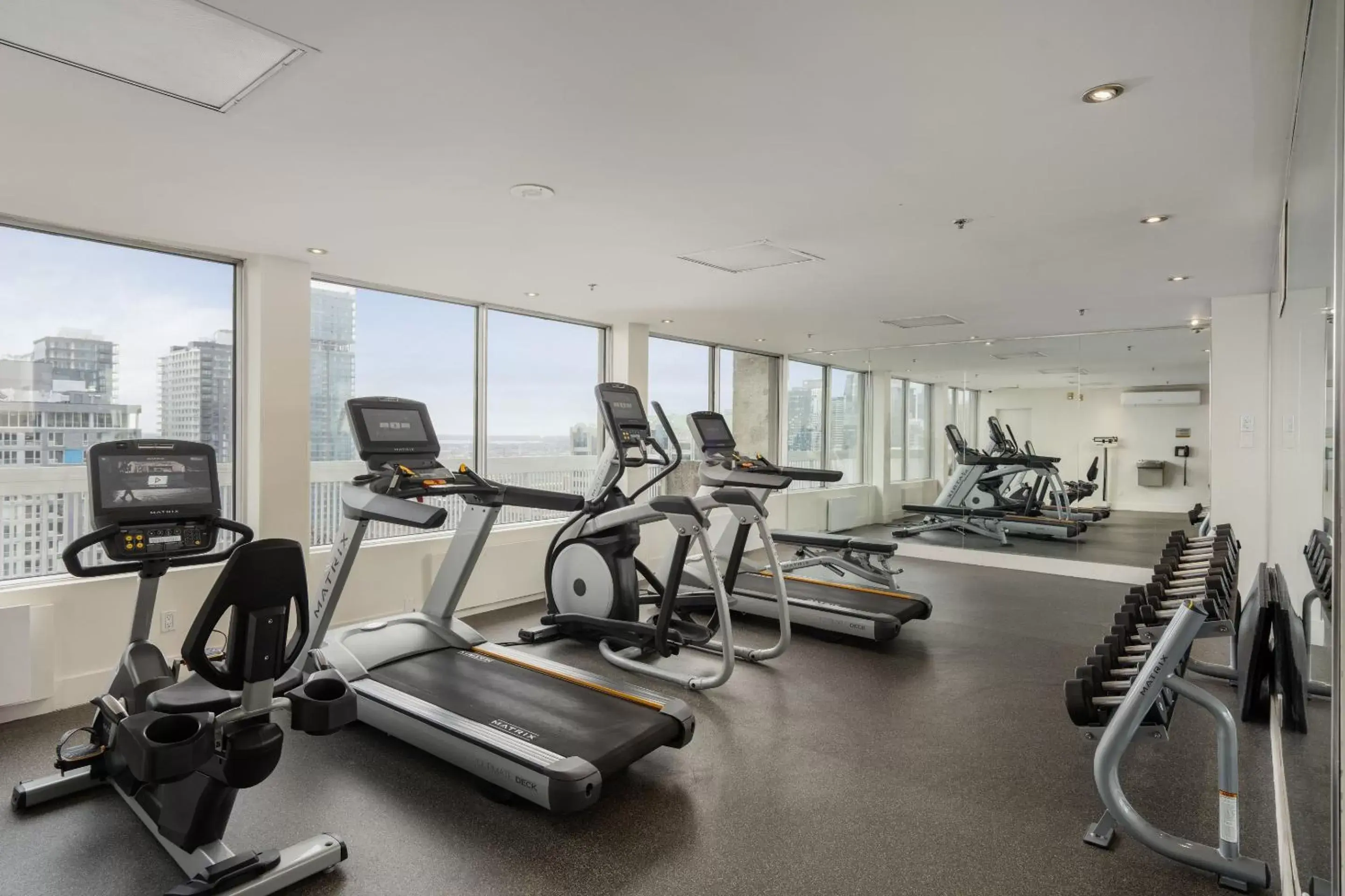 Fitness centre/facilities, Fitness Center/Facilities in Hôtel 2170 Lincoln Downtown Montreal