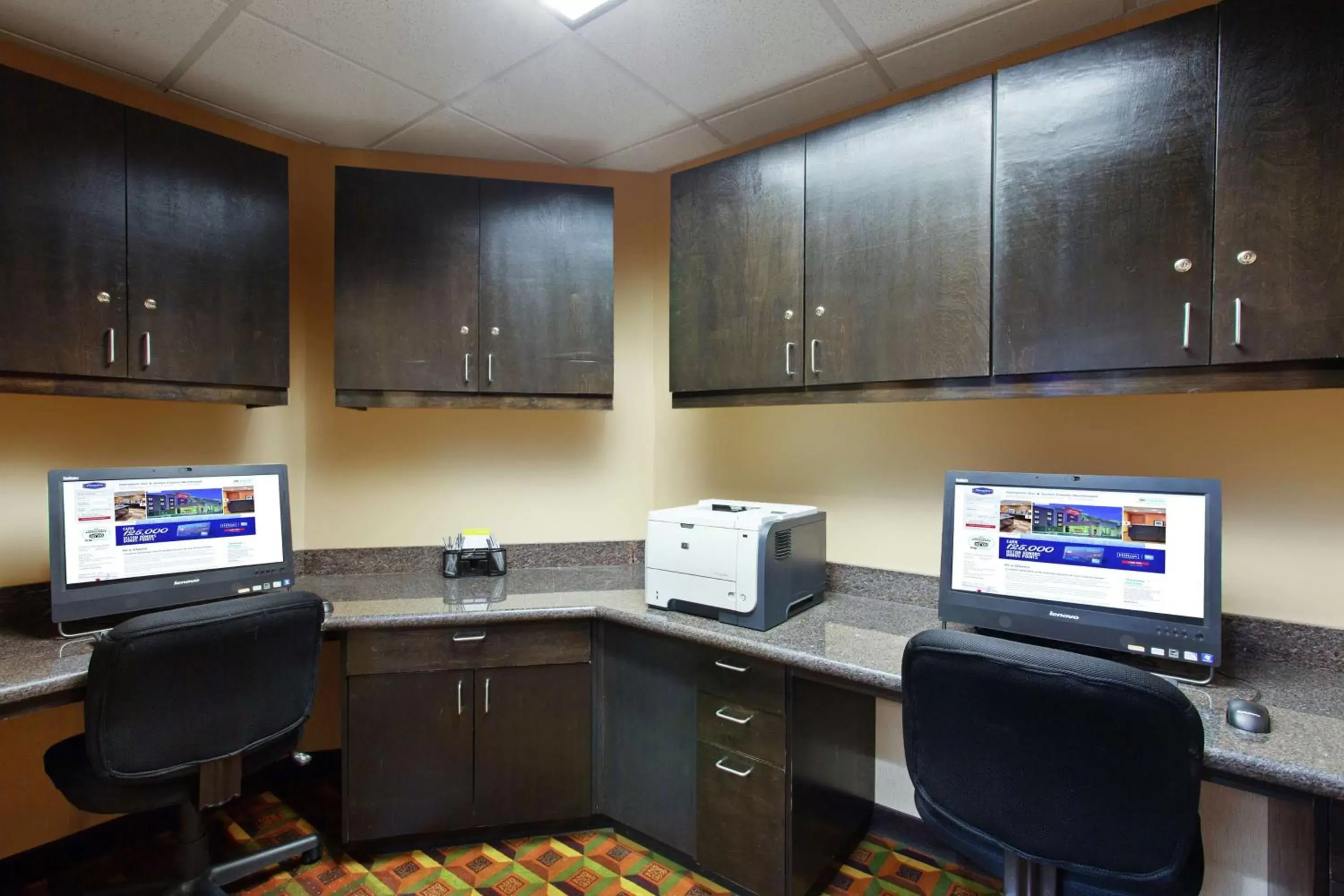 Business facilities, Business Area/Conference Room in Hampton Inn & Suites Fresno - Northwest